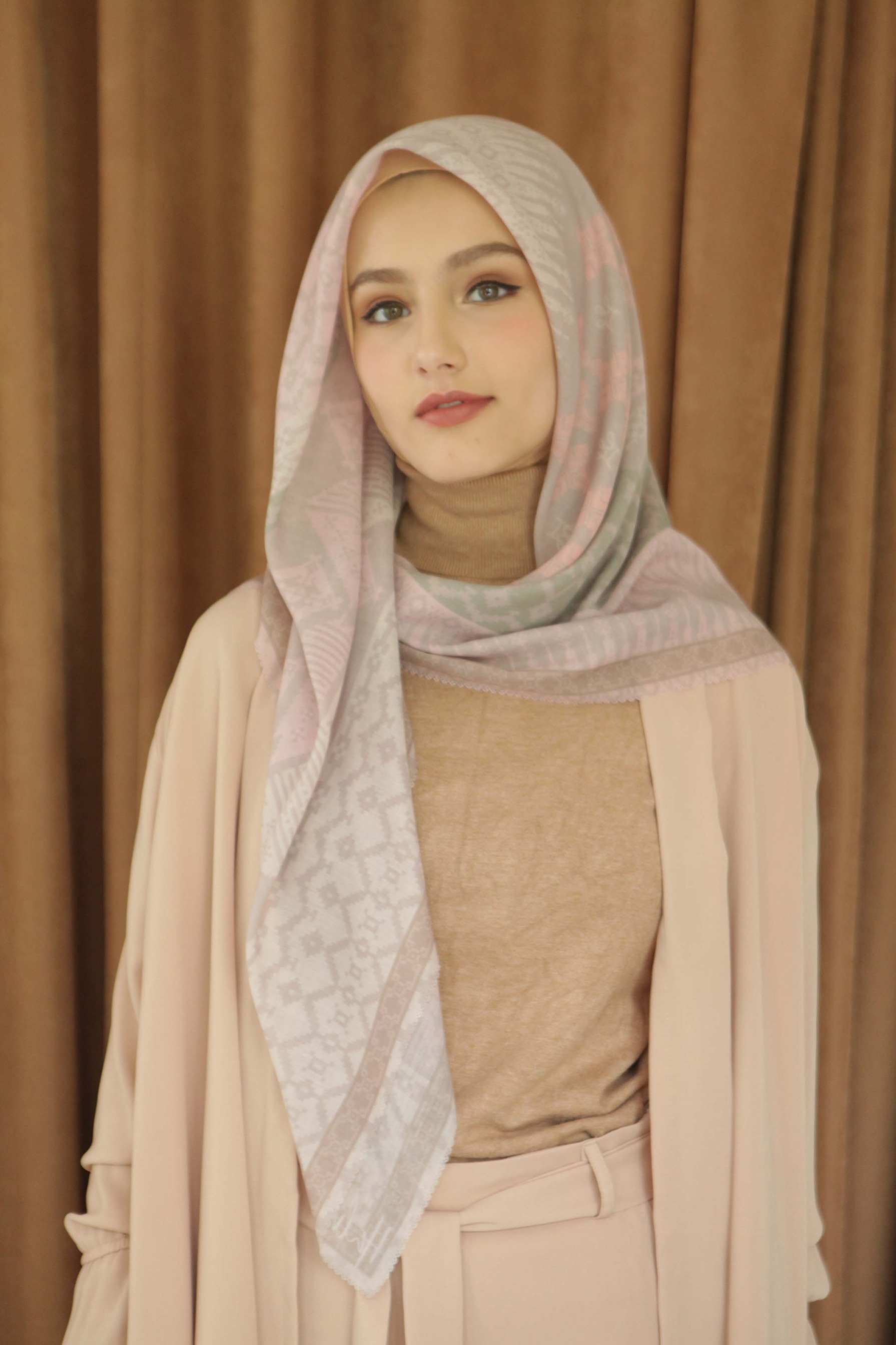 Halwa Scarf Songket Pale Blush