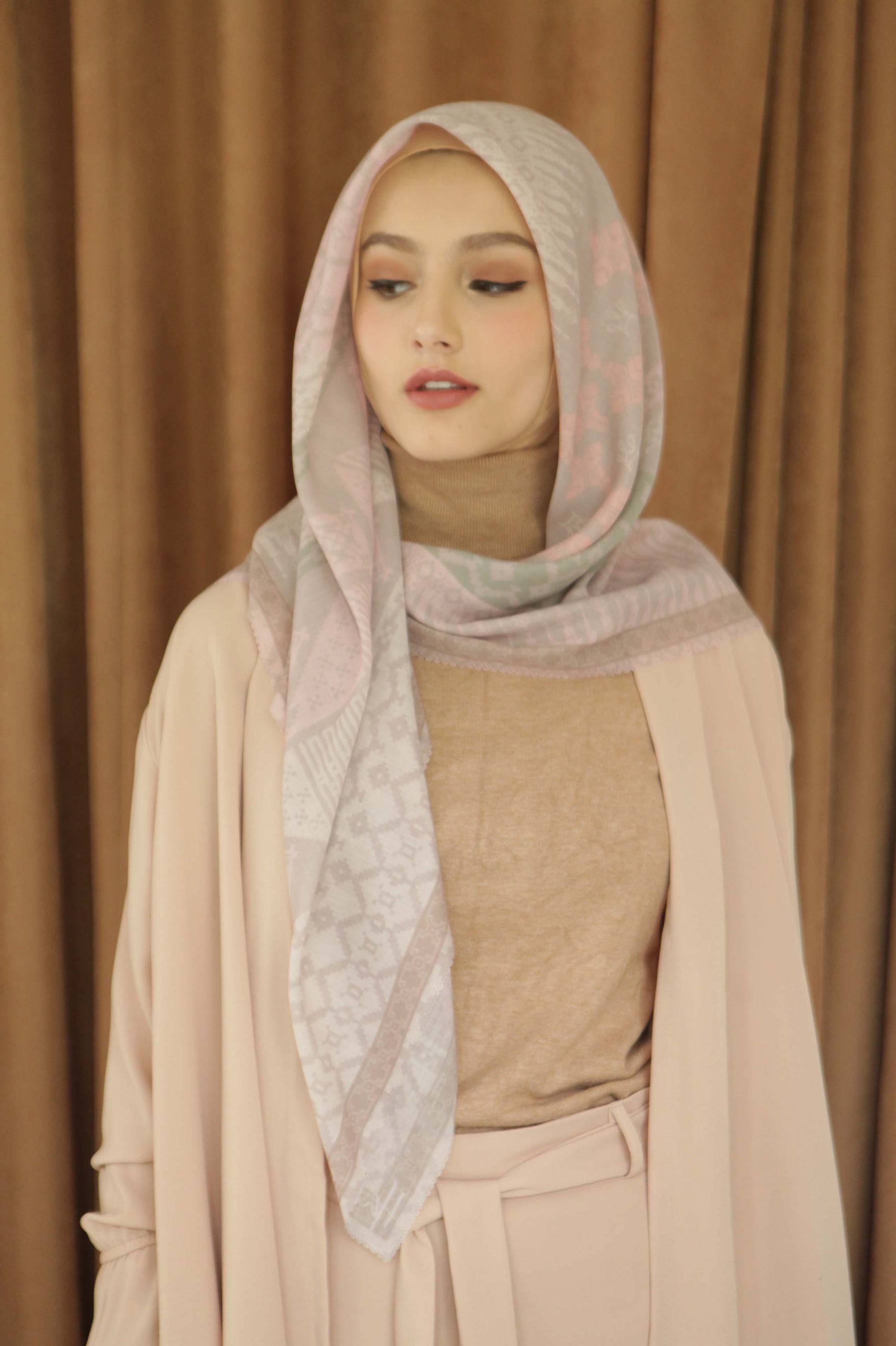 Halwa Scarf Songket Pale Blush