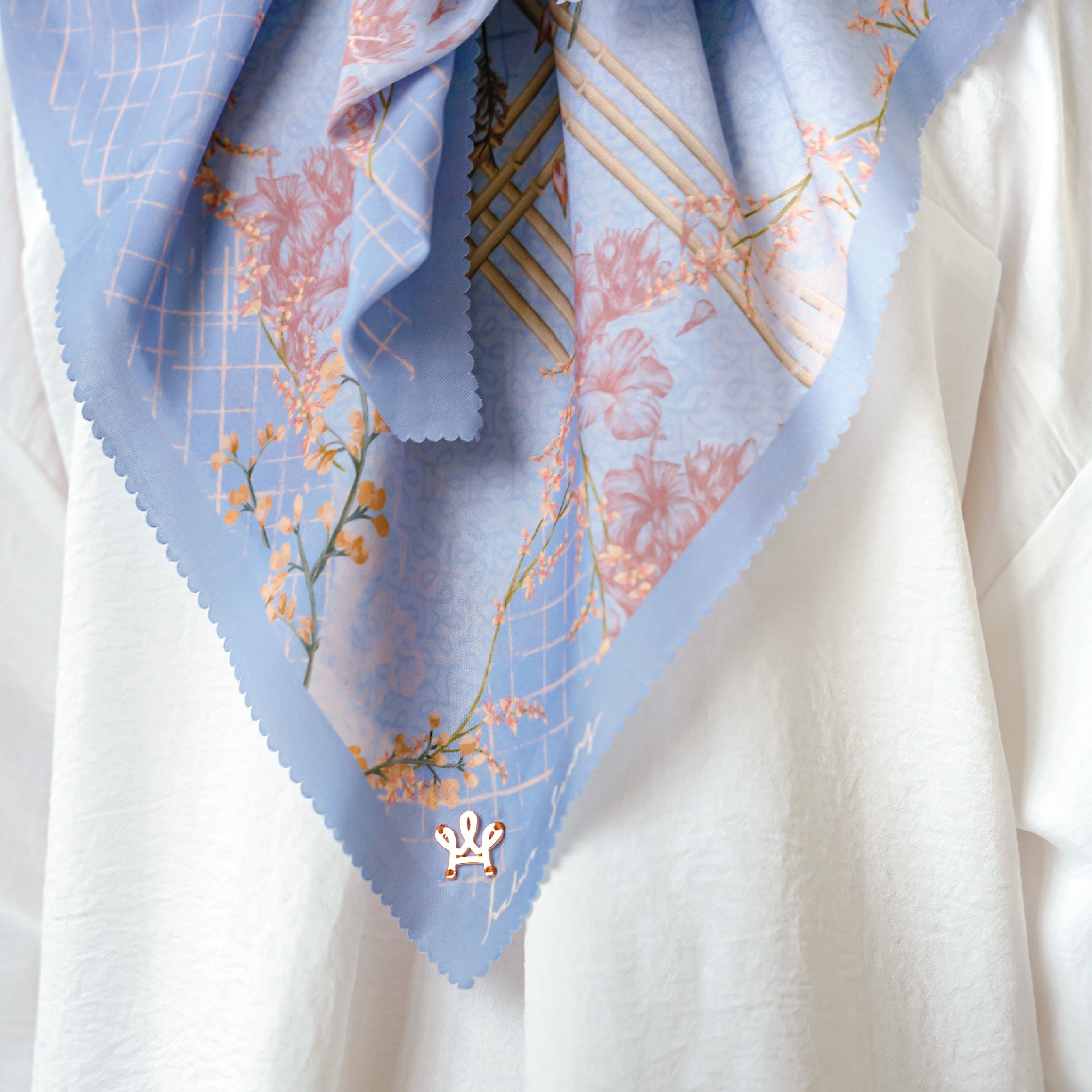 Halwa Scarf Flower Field Blue Bell