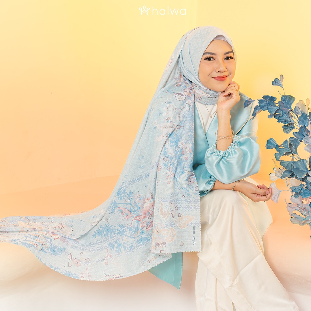 Halwa Scarf Reverie Blue Sky