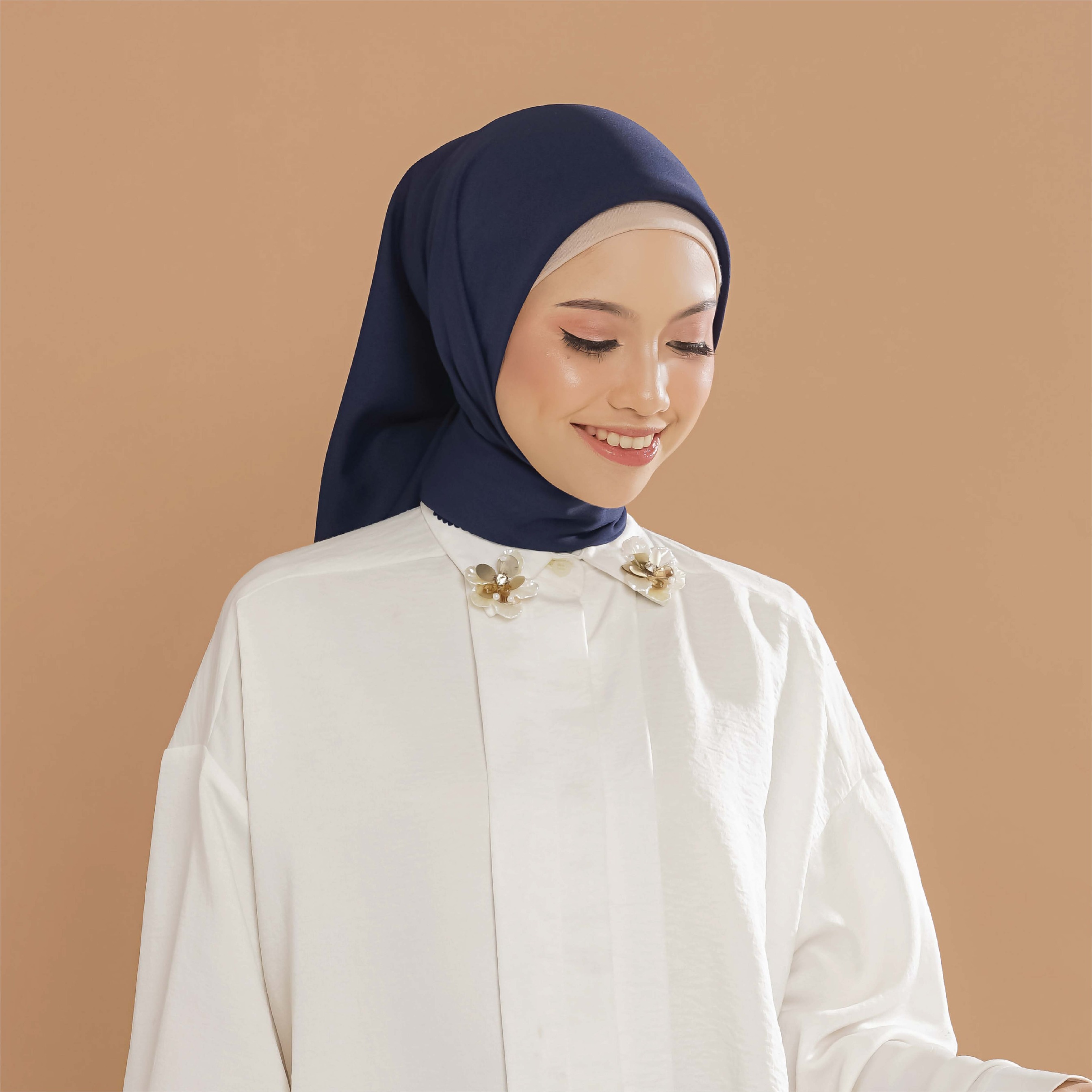 Halwa Scarf Alia Plain Navy