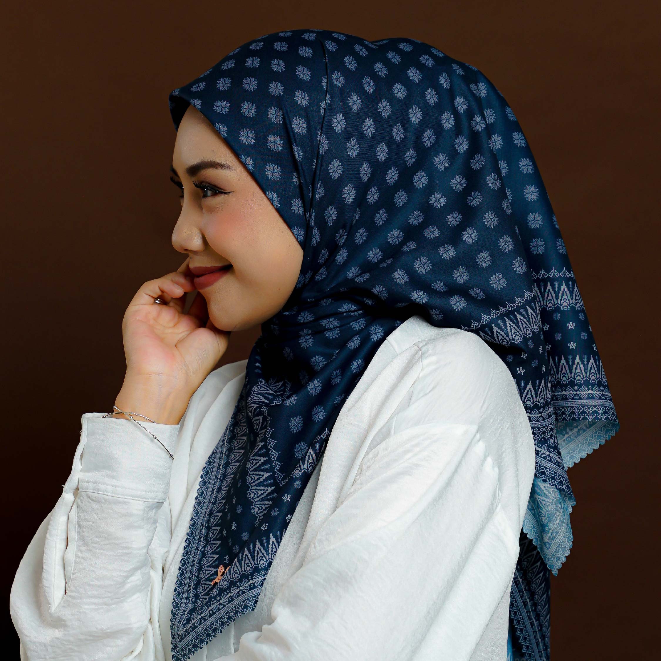 Halwa Scarf Minang Nilo Reborn