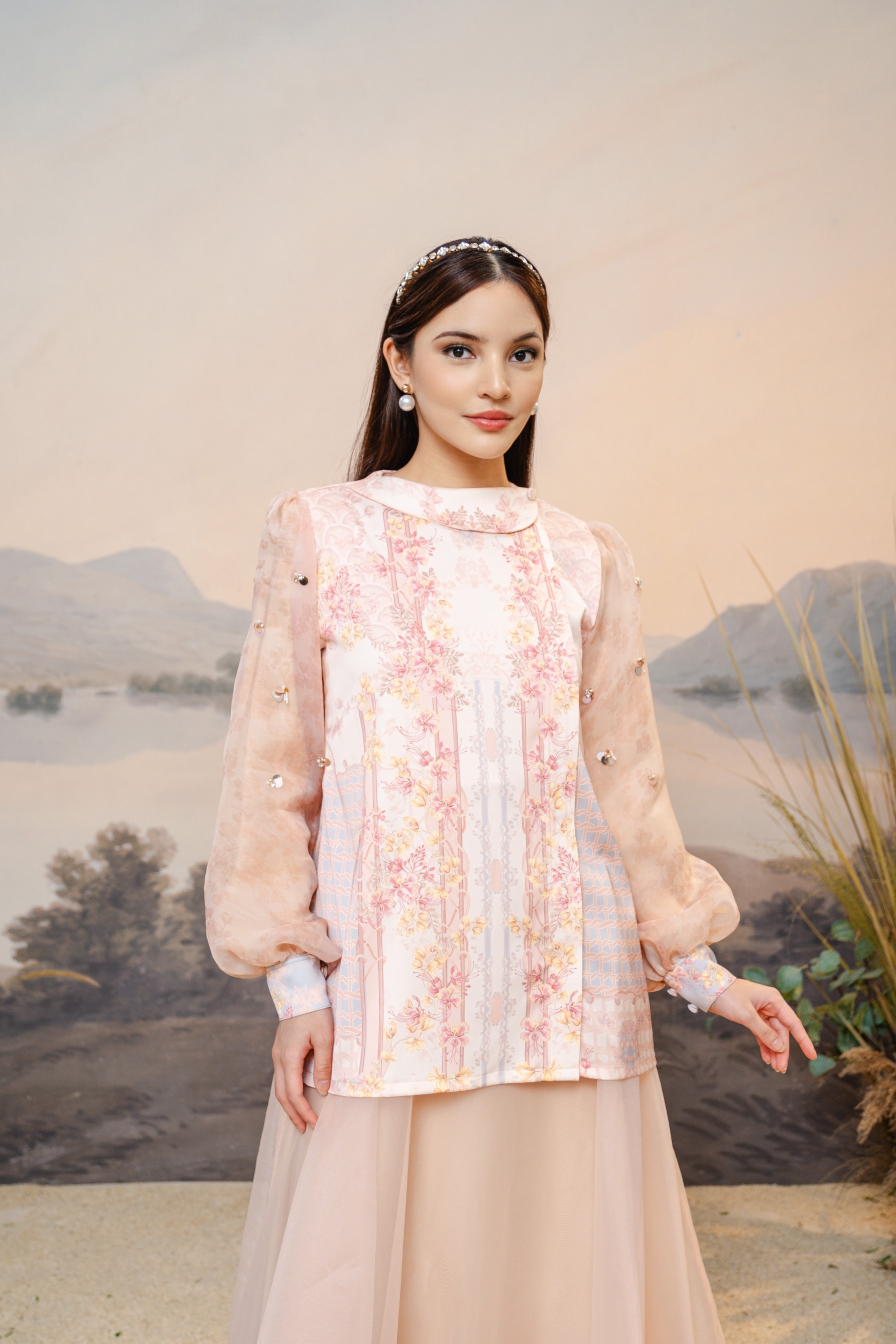 PO Puspita Blouse in Peony Peach