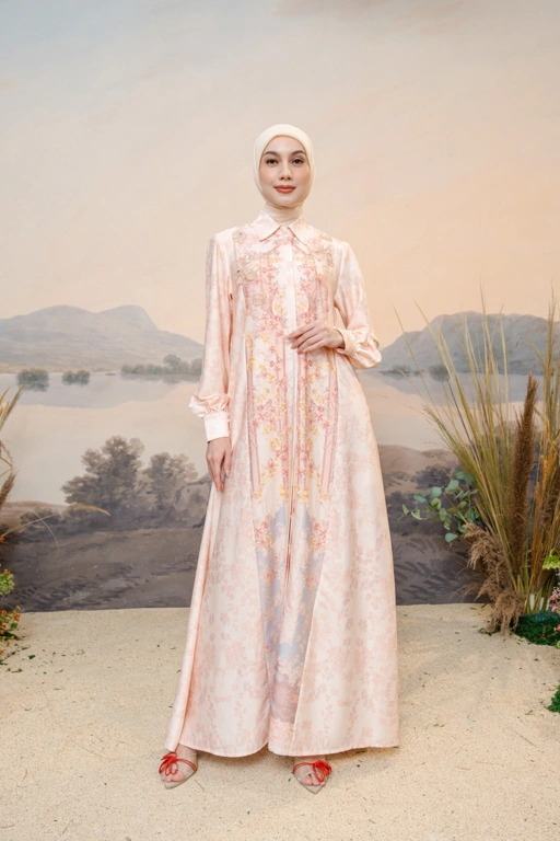Image of PO Puspita Dress in Peony Peach