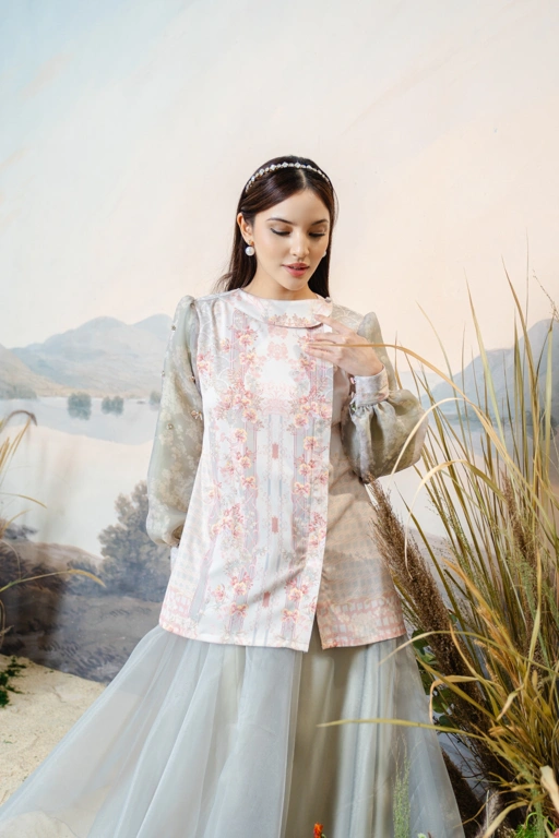 Image of PO Puspita Blouse in Lily Green