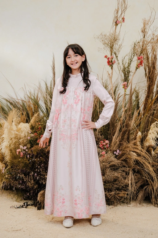 Image of PO Juwita Dress Kids in  Sakura