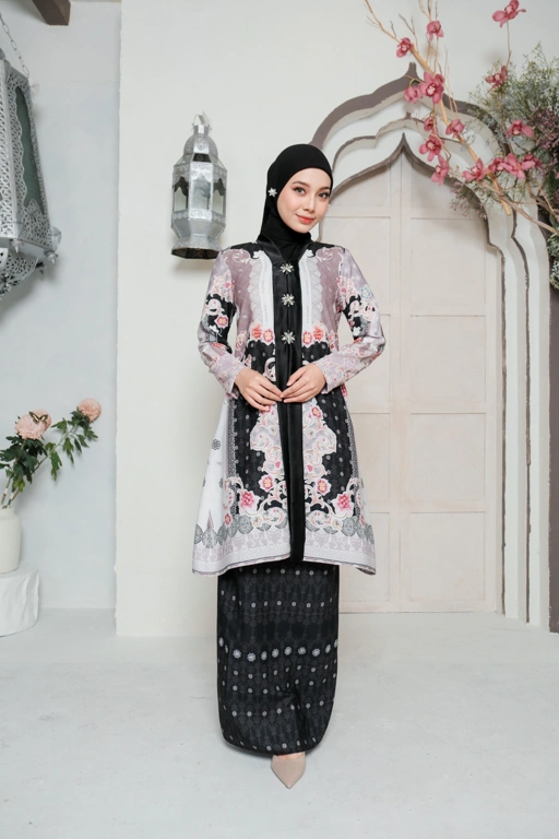 Image of Raudhah Kurung