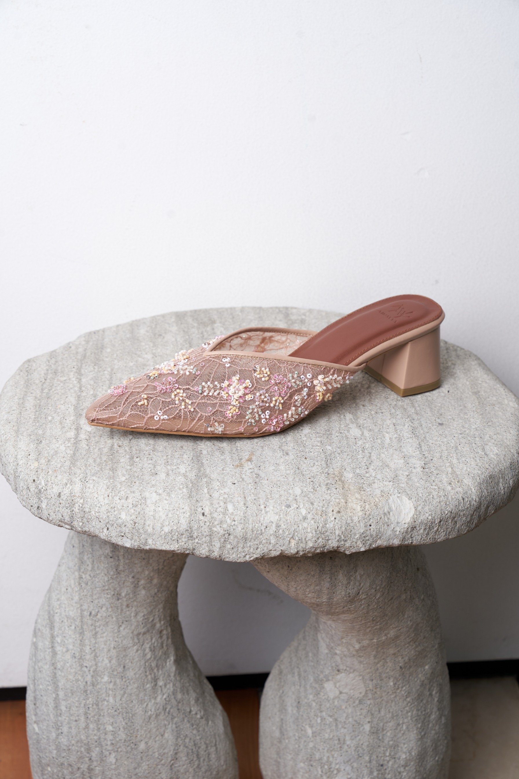 Viona Shoes in Rose