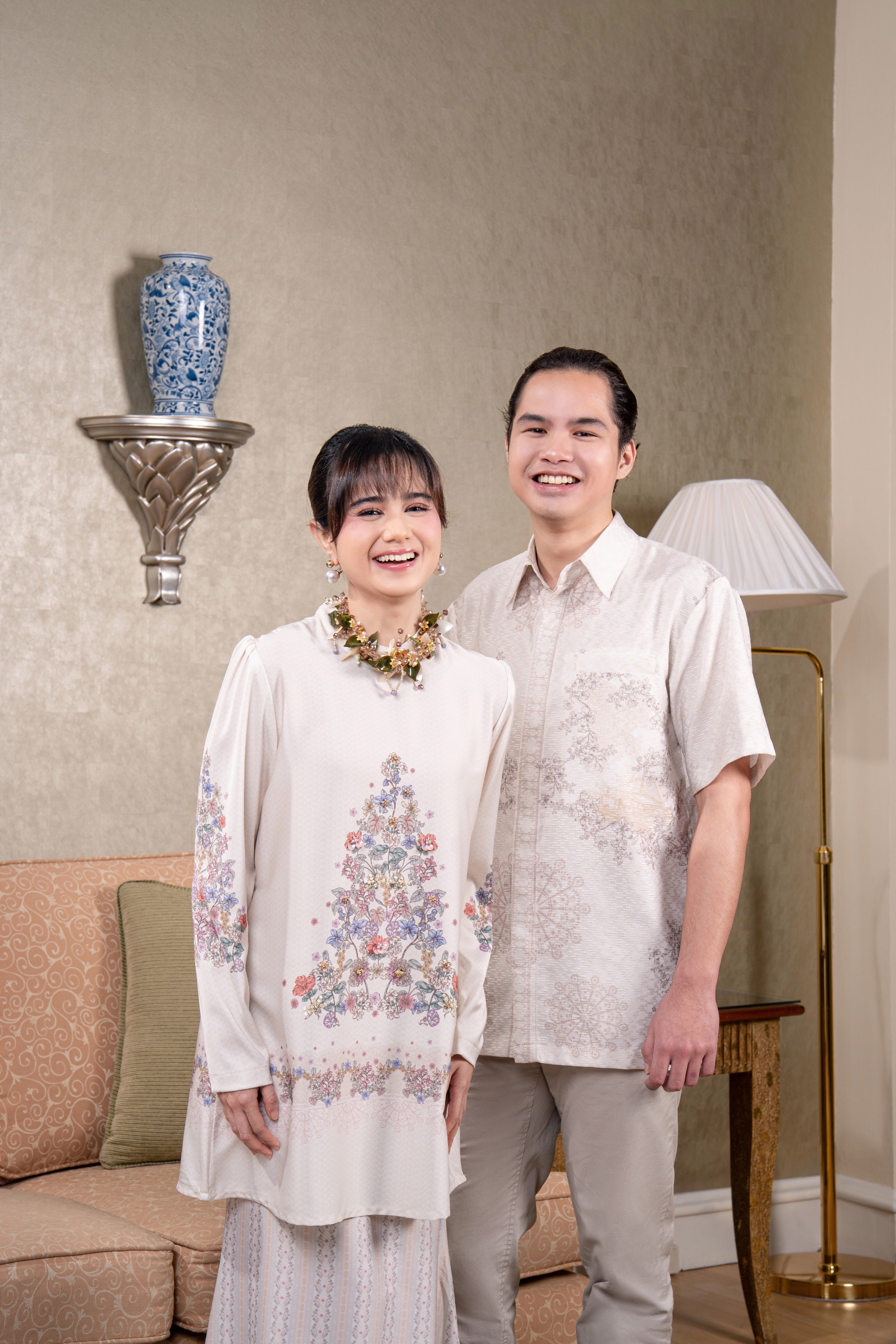 Meutia Kurung Ivory Pearl