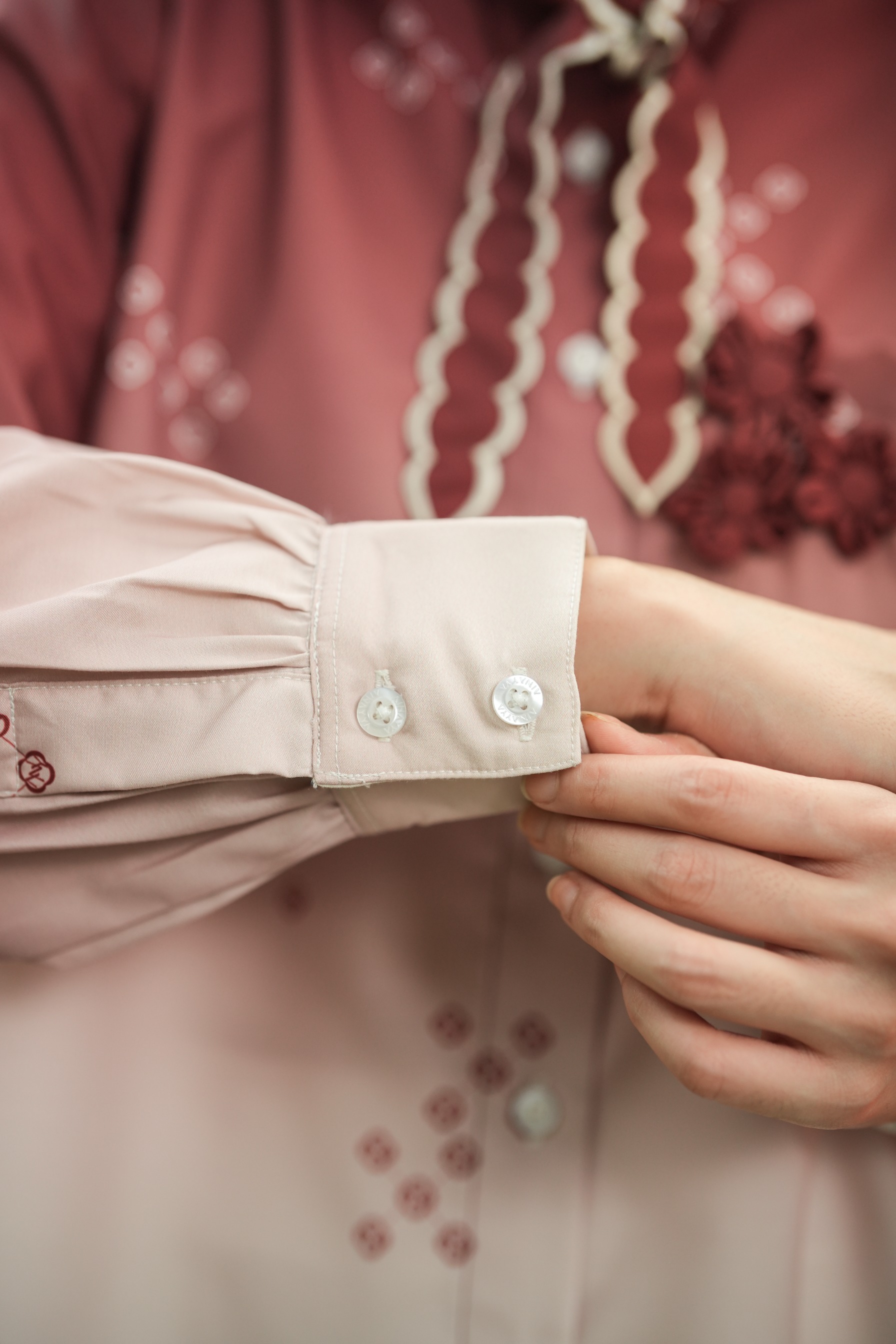 Pertiwi Blouse