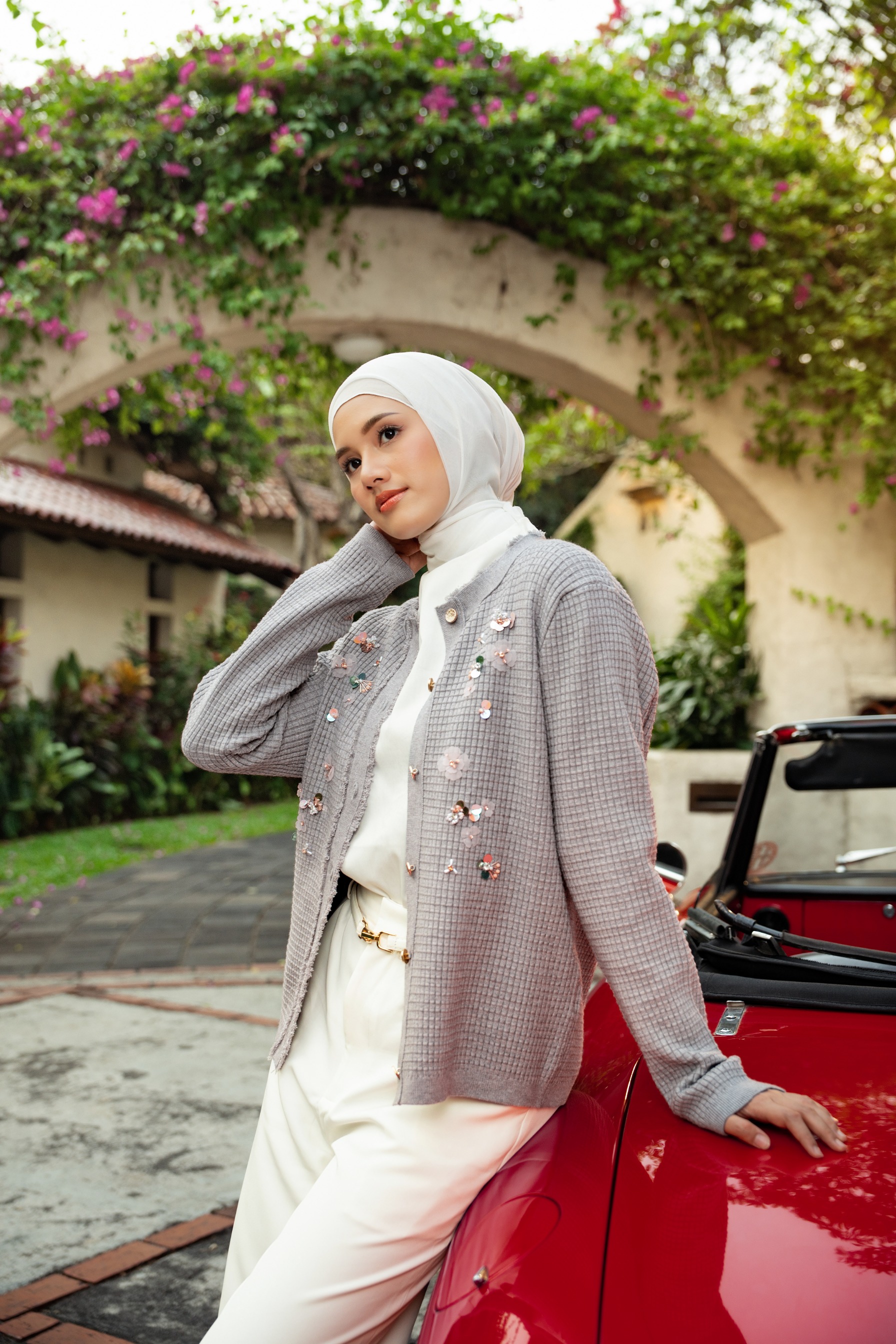 Elara Bloom Cardigan in Grey