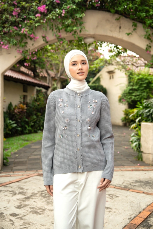 Elara Bloom Cardigan in Grey
