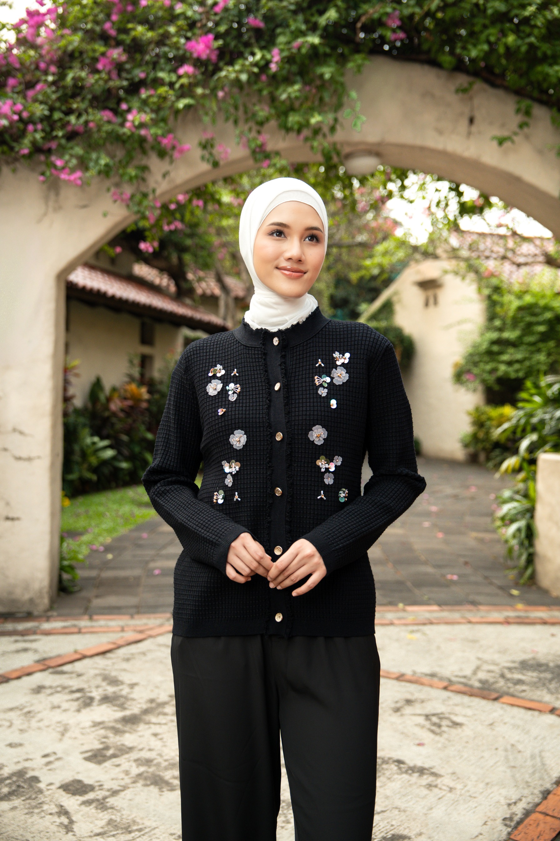 Elara Bloom Cardigan in Black