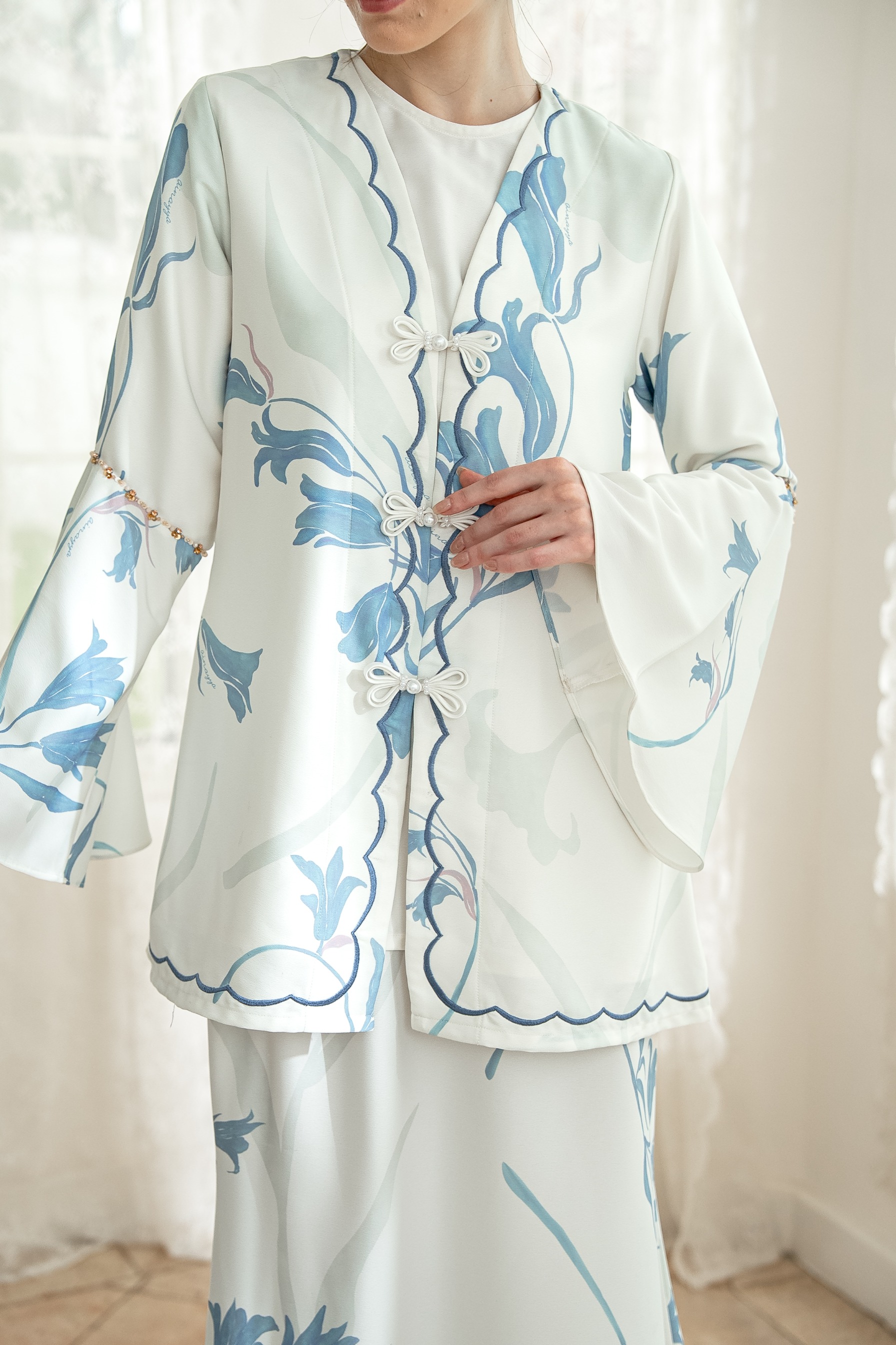 PO Lana Kurung in Lily Sky