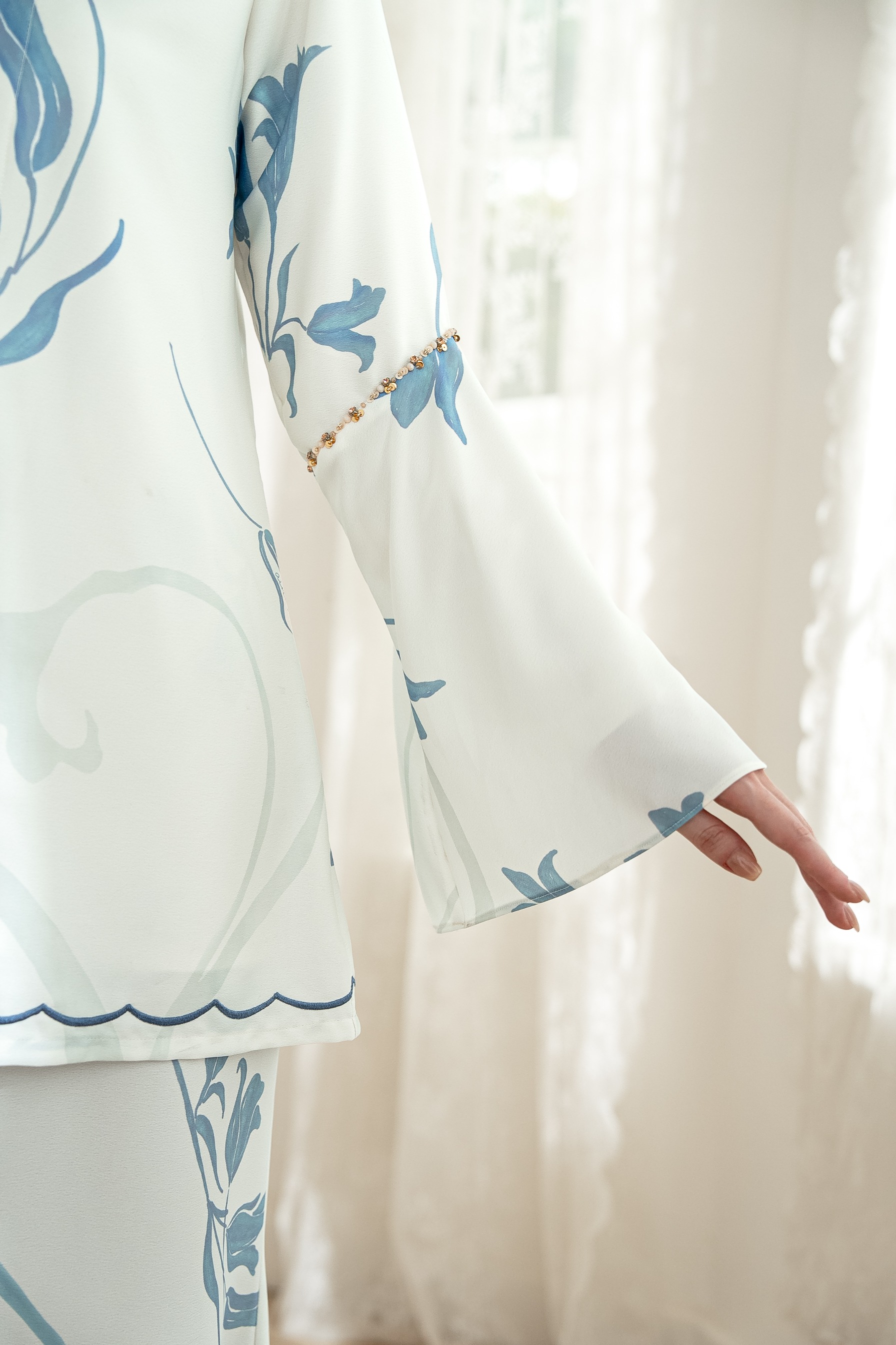 PO Lana Kurung in Lily Sky