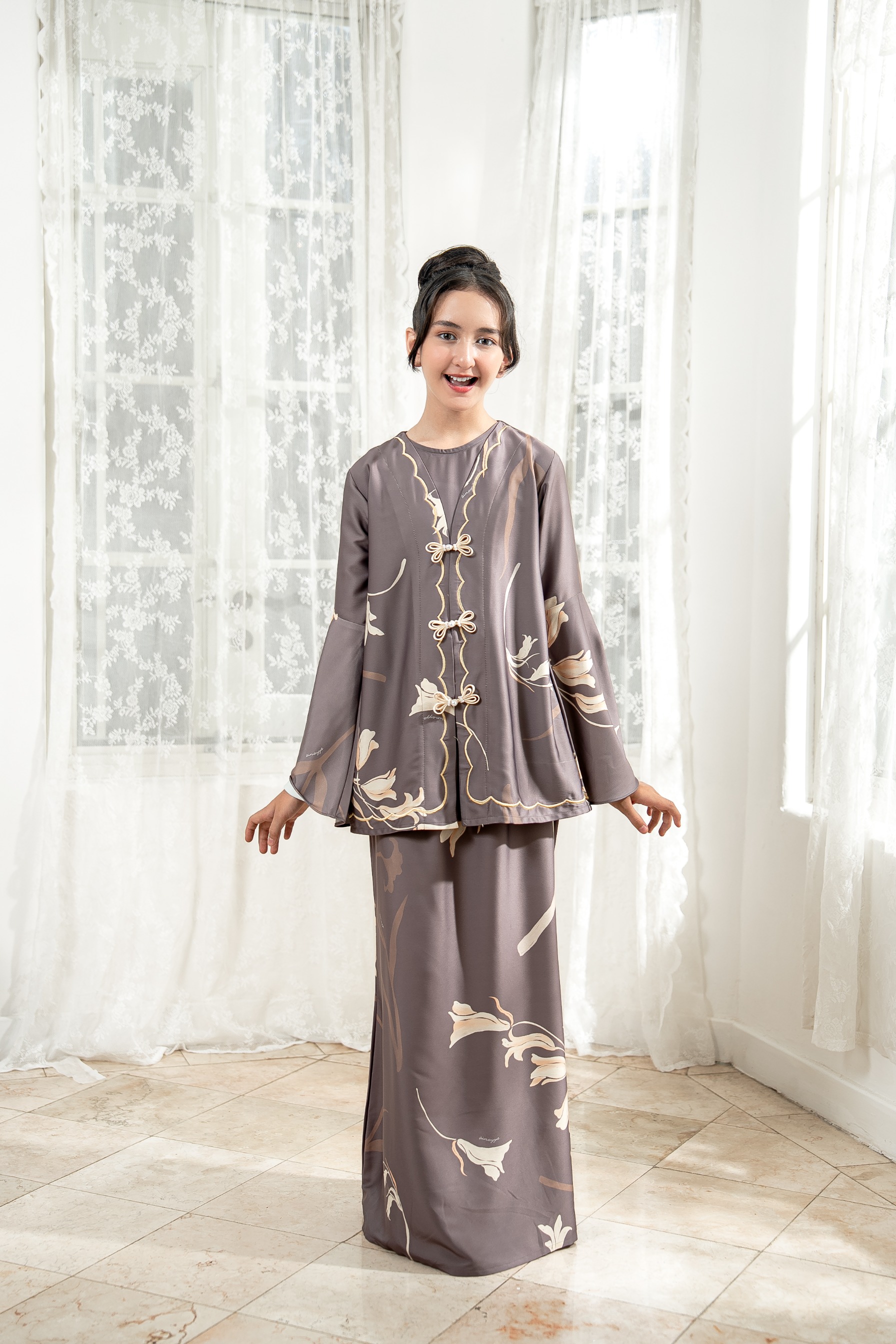 PO Lana Kurung Anak in Misty Taupe