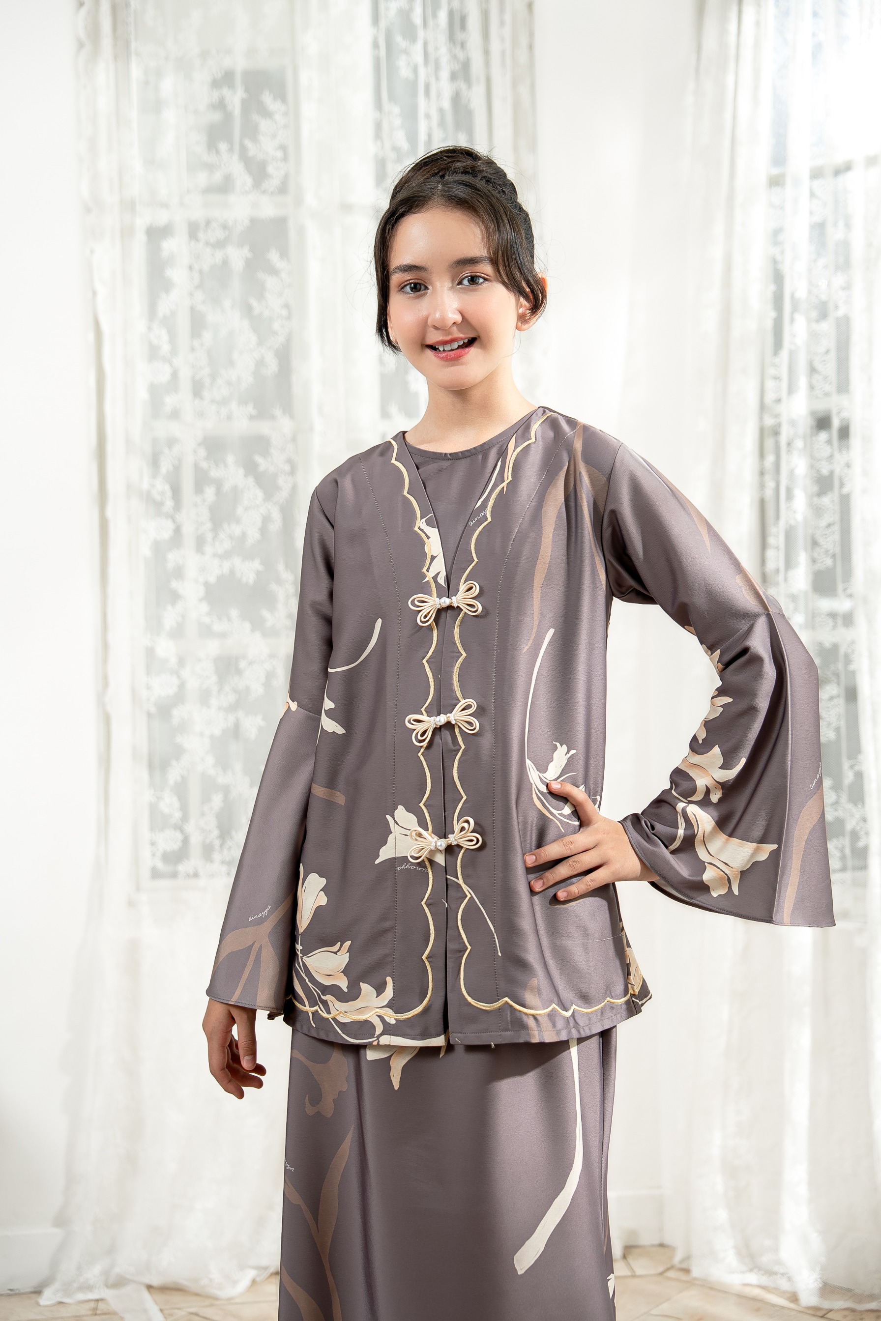 PO Lana Kurung Anak in Misty Taupe