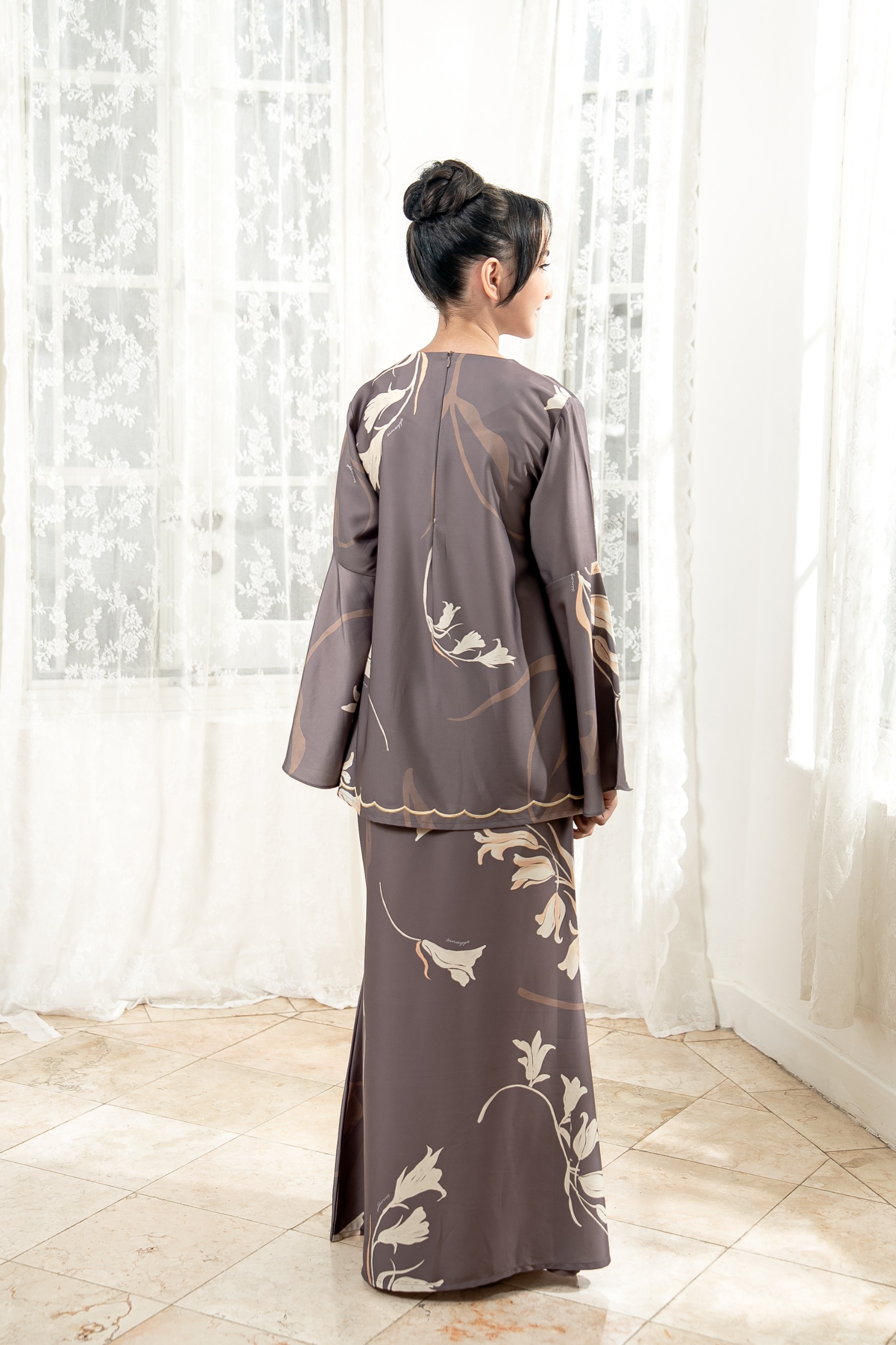 PO Lana Kurung Anak in Misty Taupe