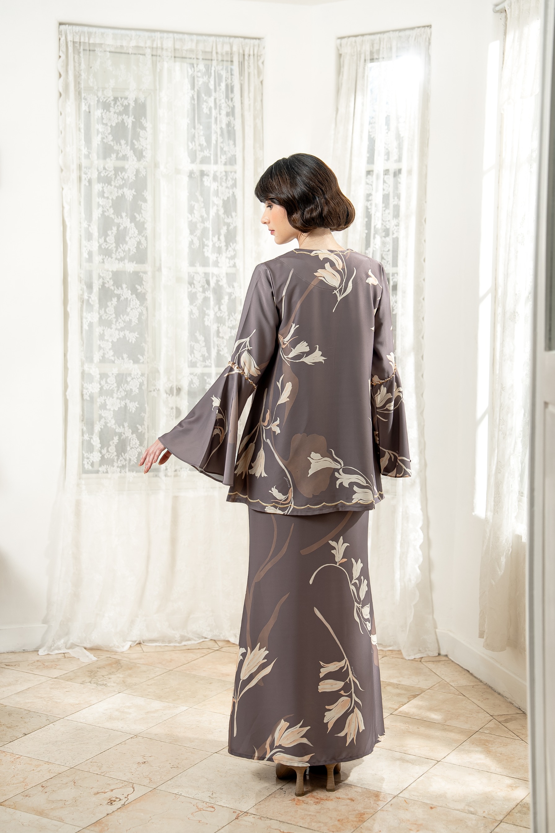 PO Lana Kurung in Misty Taupe