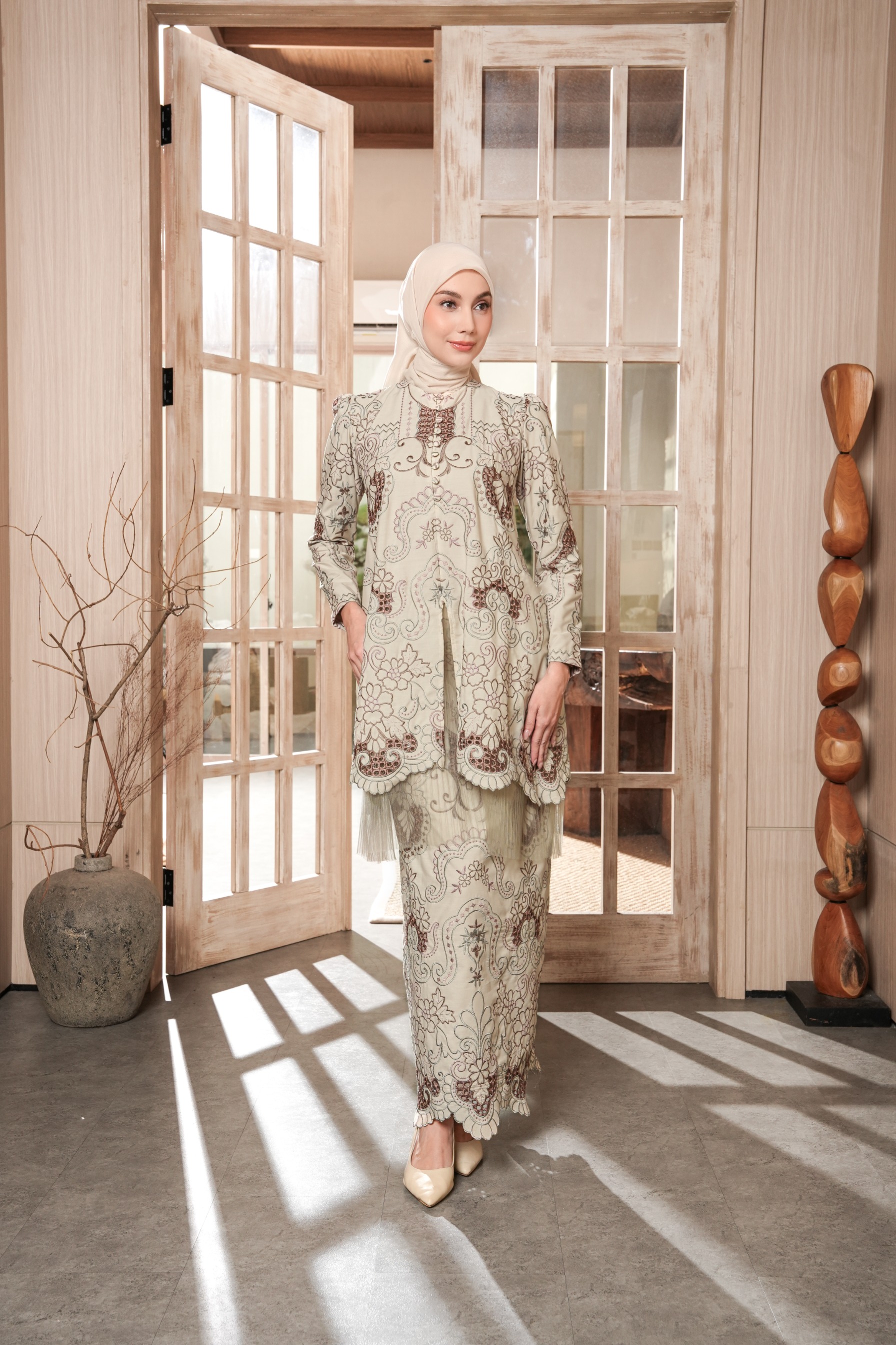 Niskala Kurung in Avo