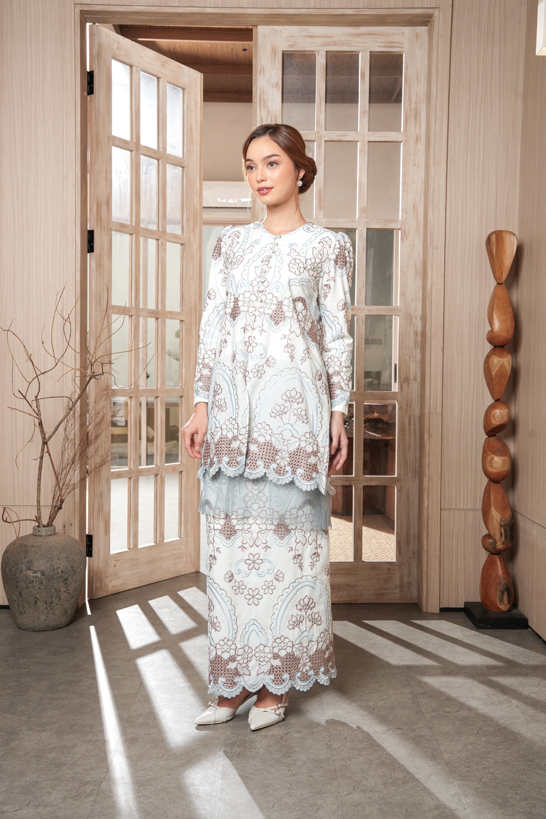 Niskala Kurung in Pearl