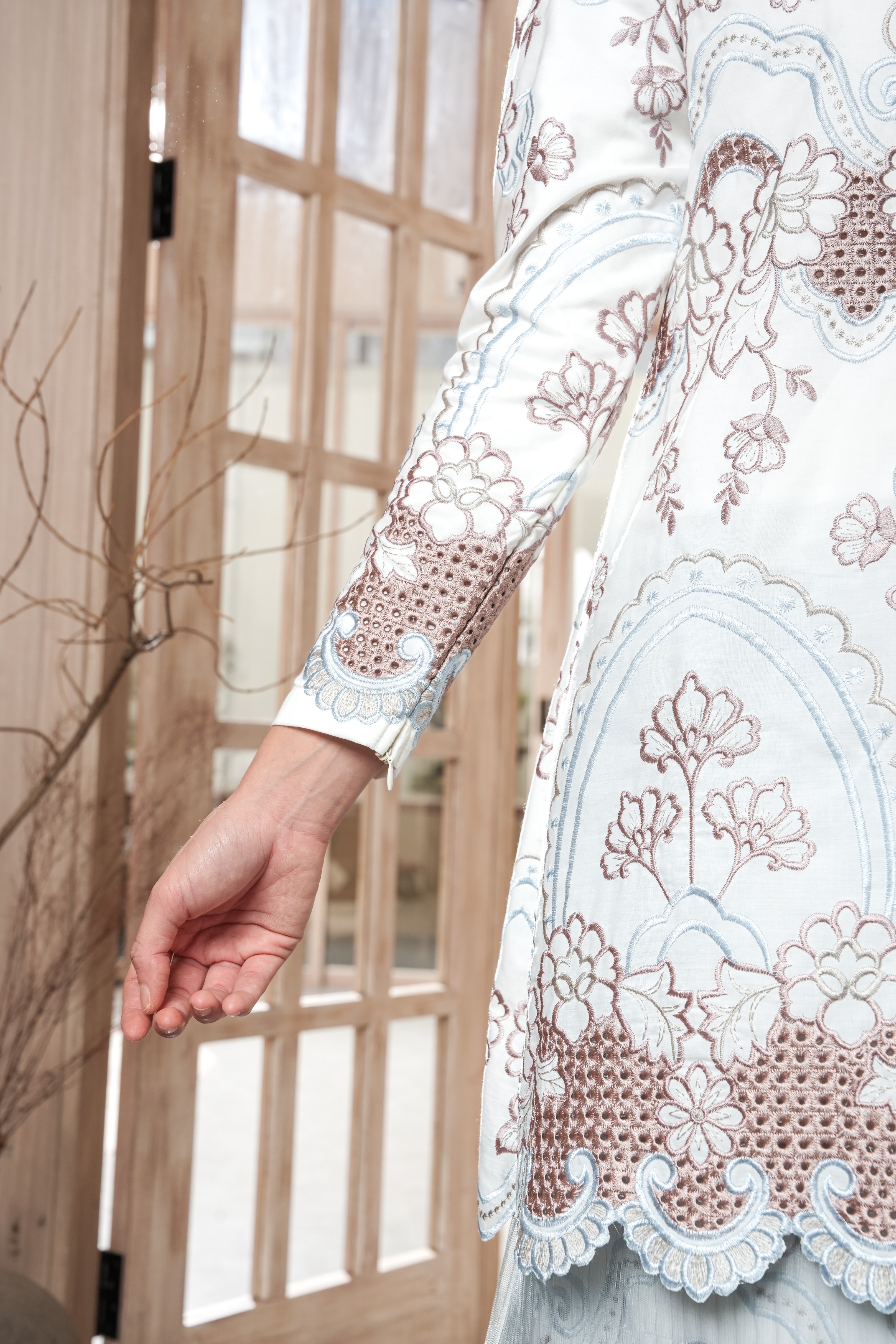 Niskala Kurung in Pearl