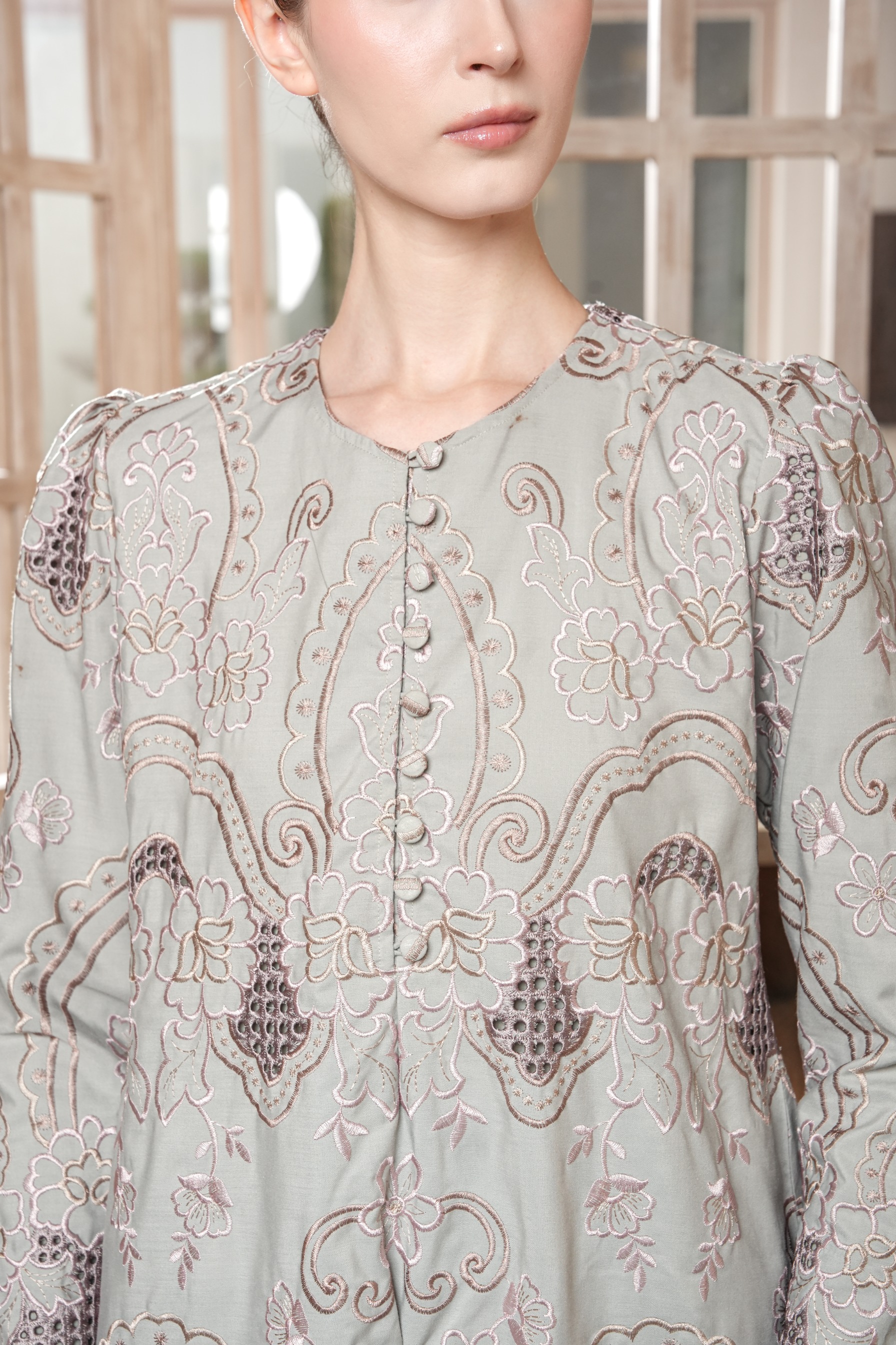 Niskala Kurung in Fern