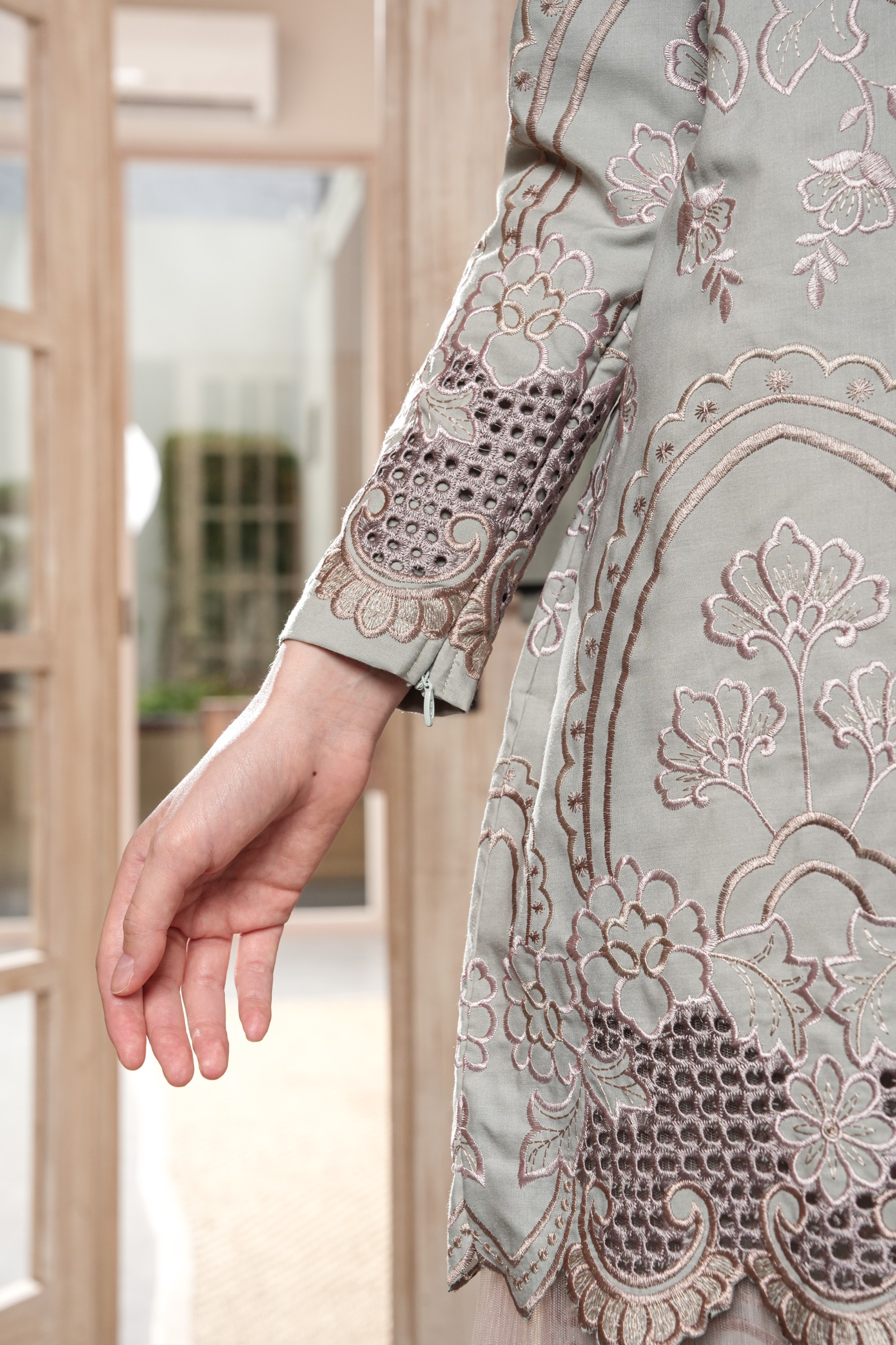Niskala Kurung in Fern