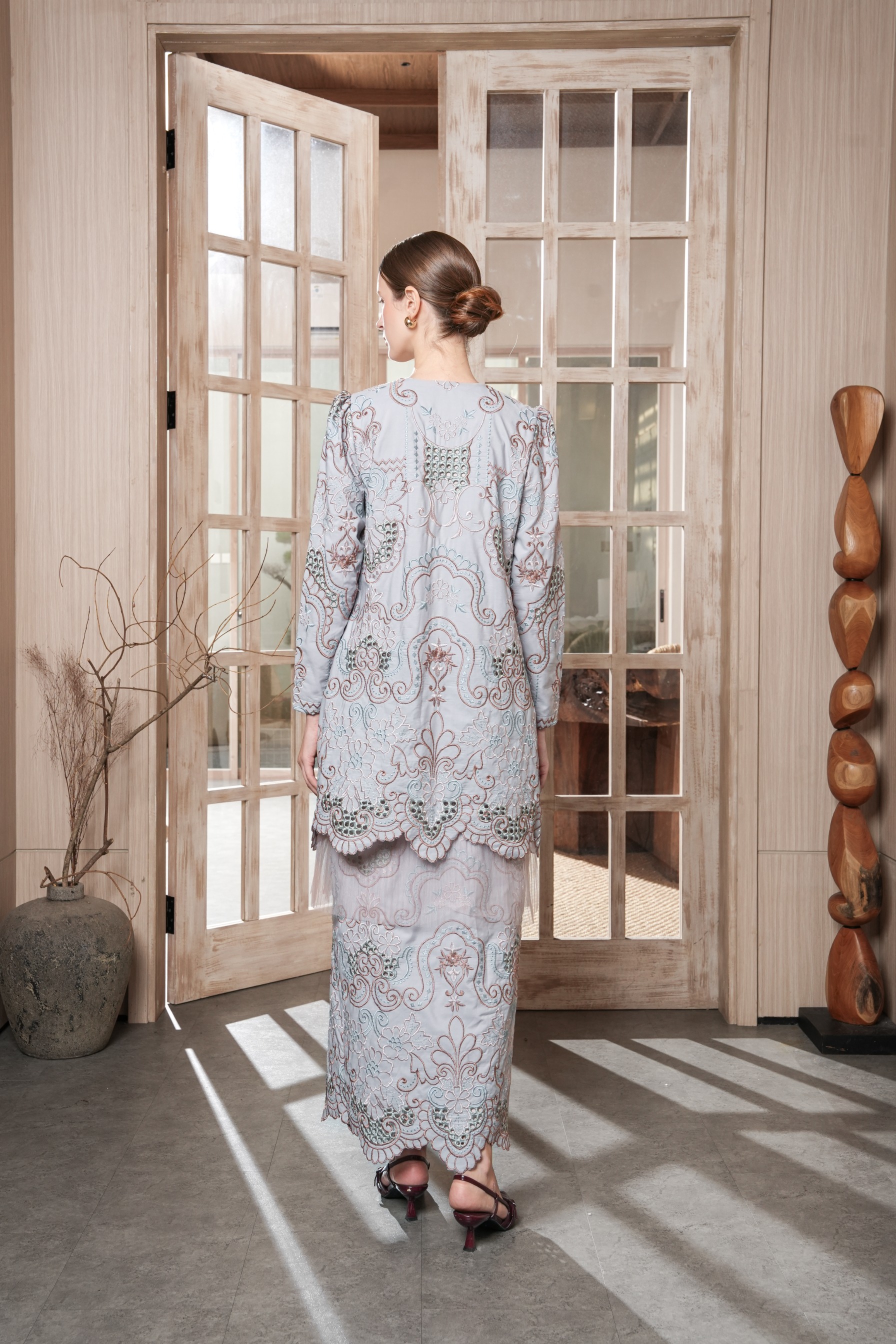 Niskala Kurung in Mist