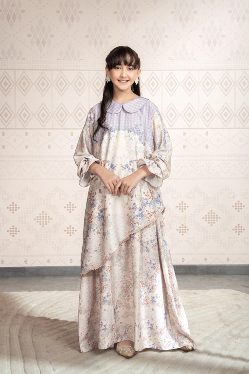 Image of Sylviora Dress Anak in Light Daisy