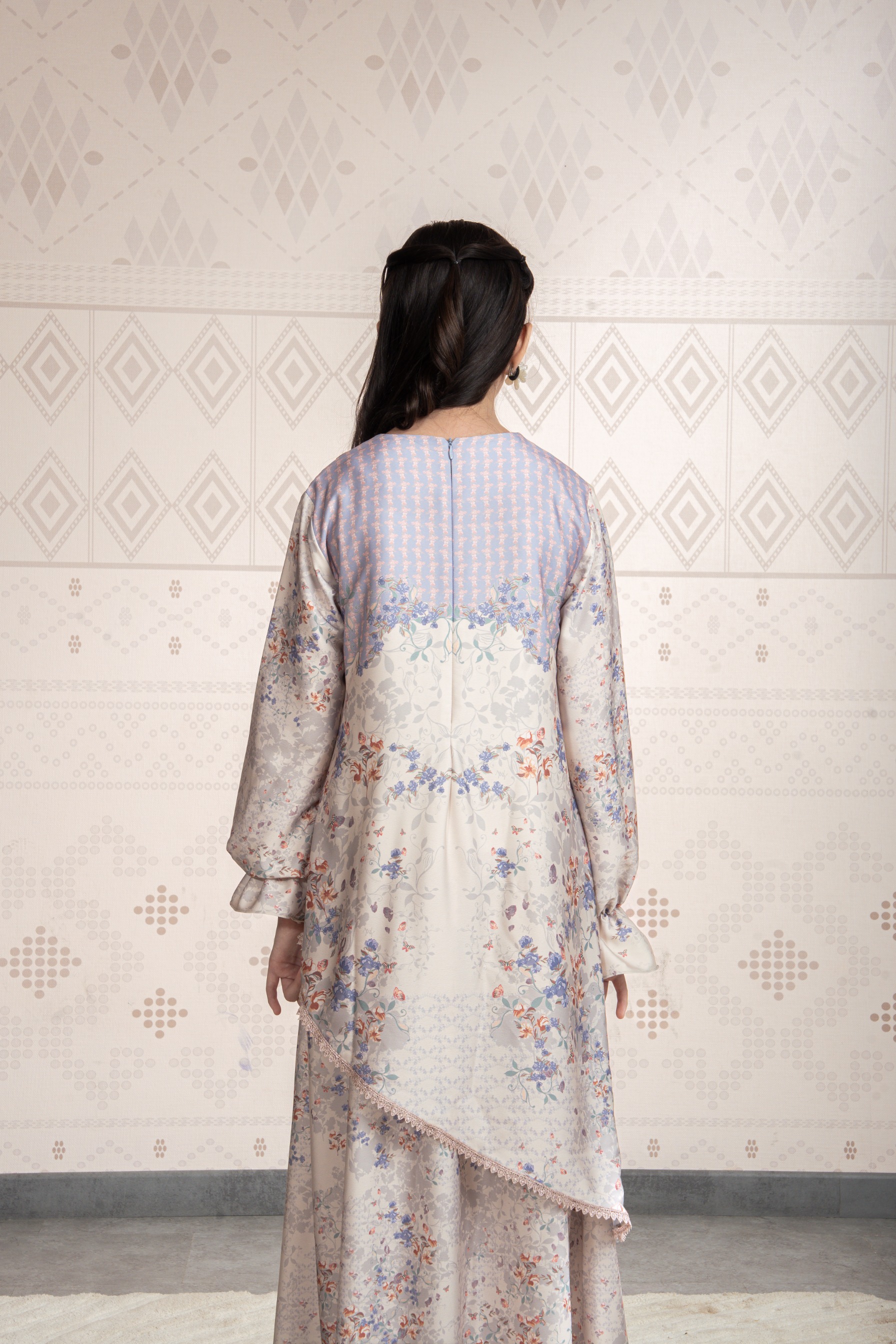 Sylviora Dress Anak in Light Daisy