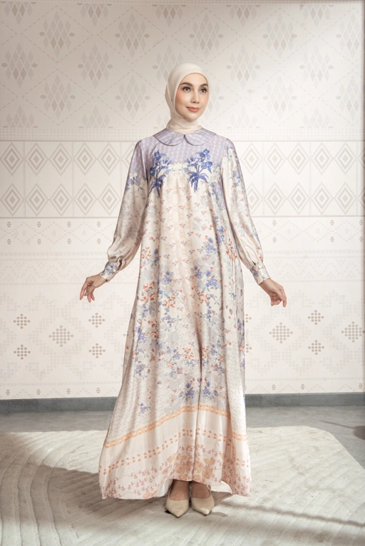 Image of Sylviora Dress in Light Daisy