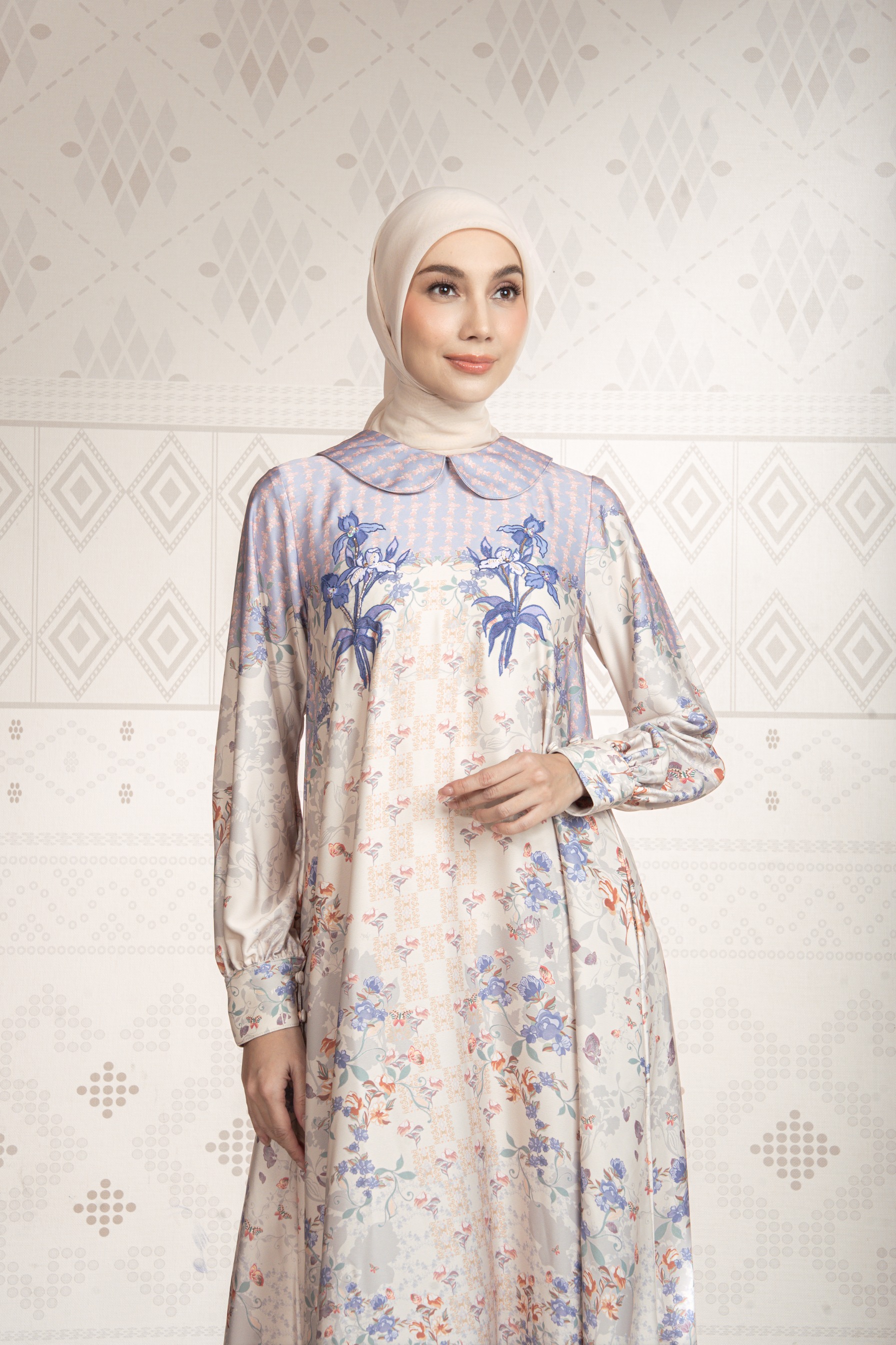 Sylviora Dress in Light Daisy