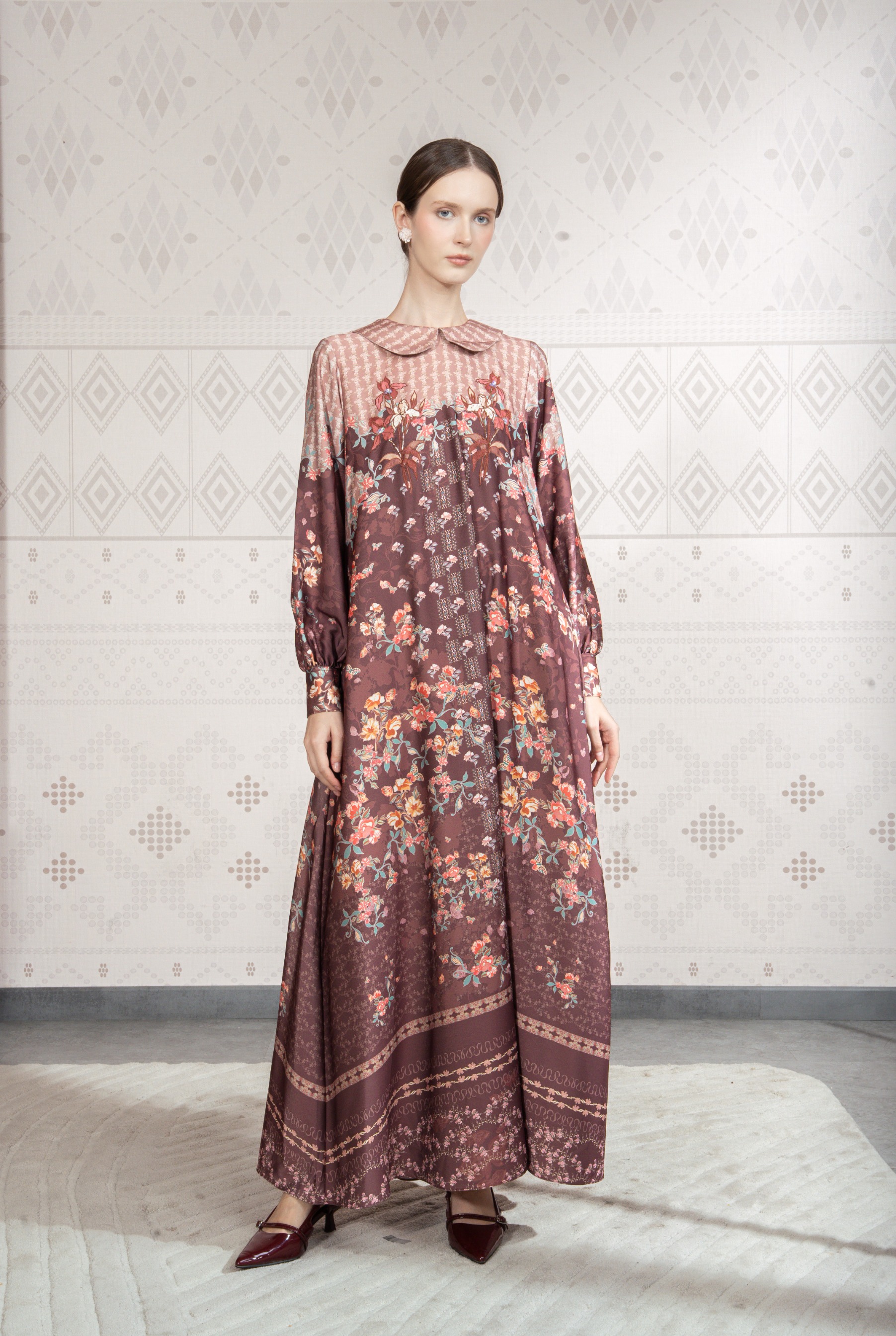 Sylviora Dress in Mahogany