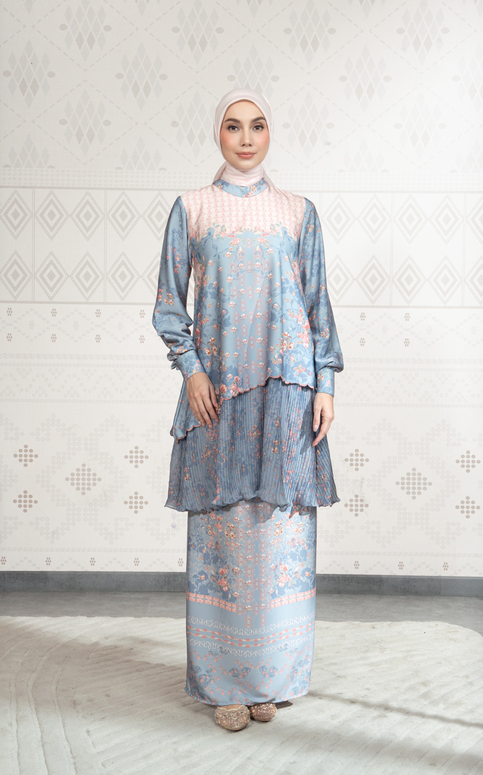 Sylviora Kurung in Lagoon Blue