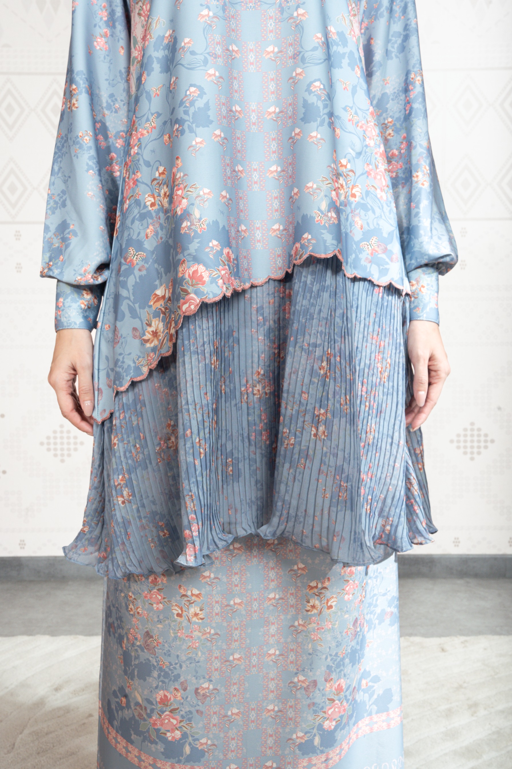 Sylviora Kurung in Lagoon Blue