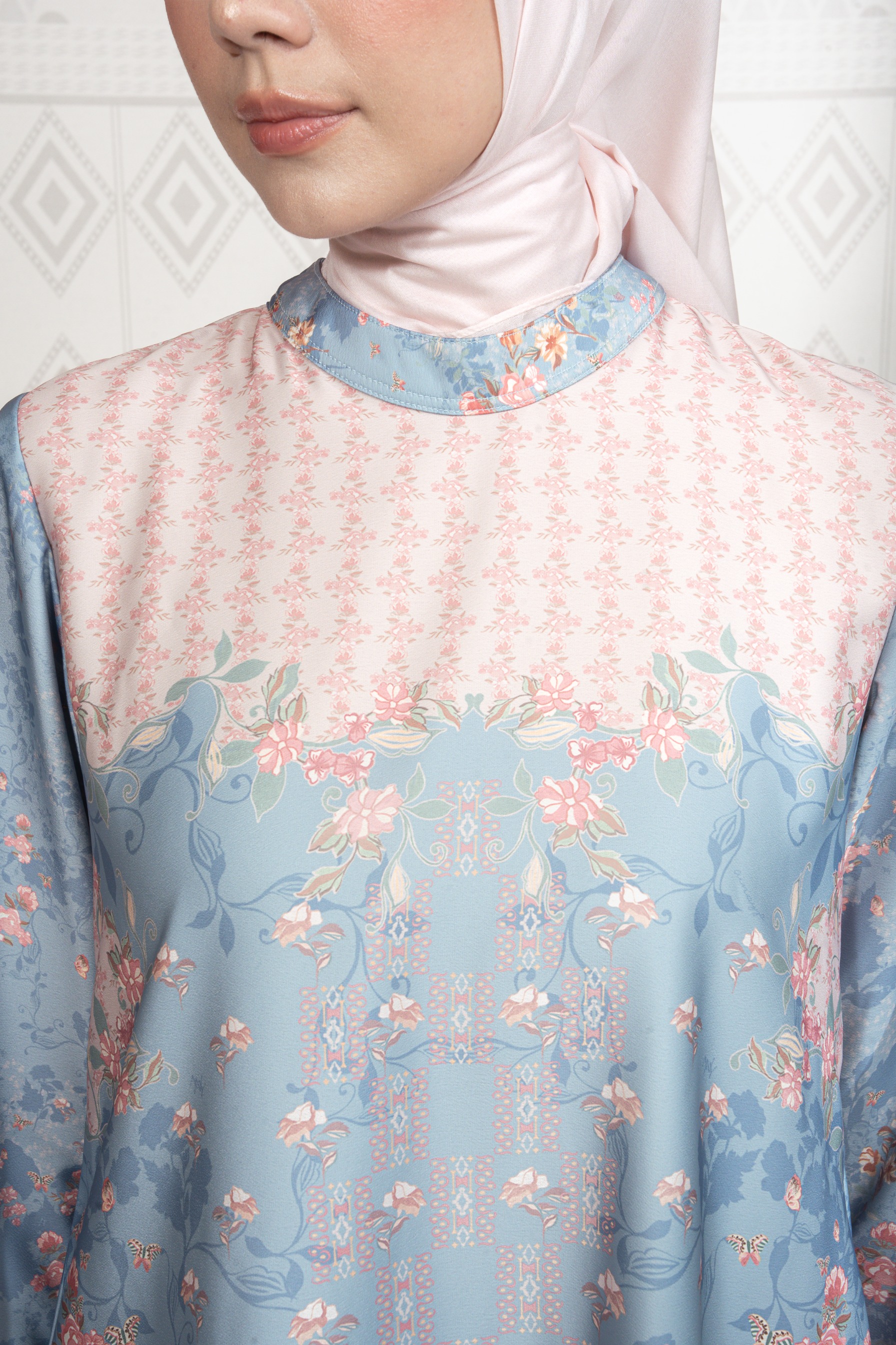 Sylviora Kurung in Lagoon Blue