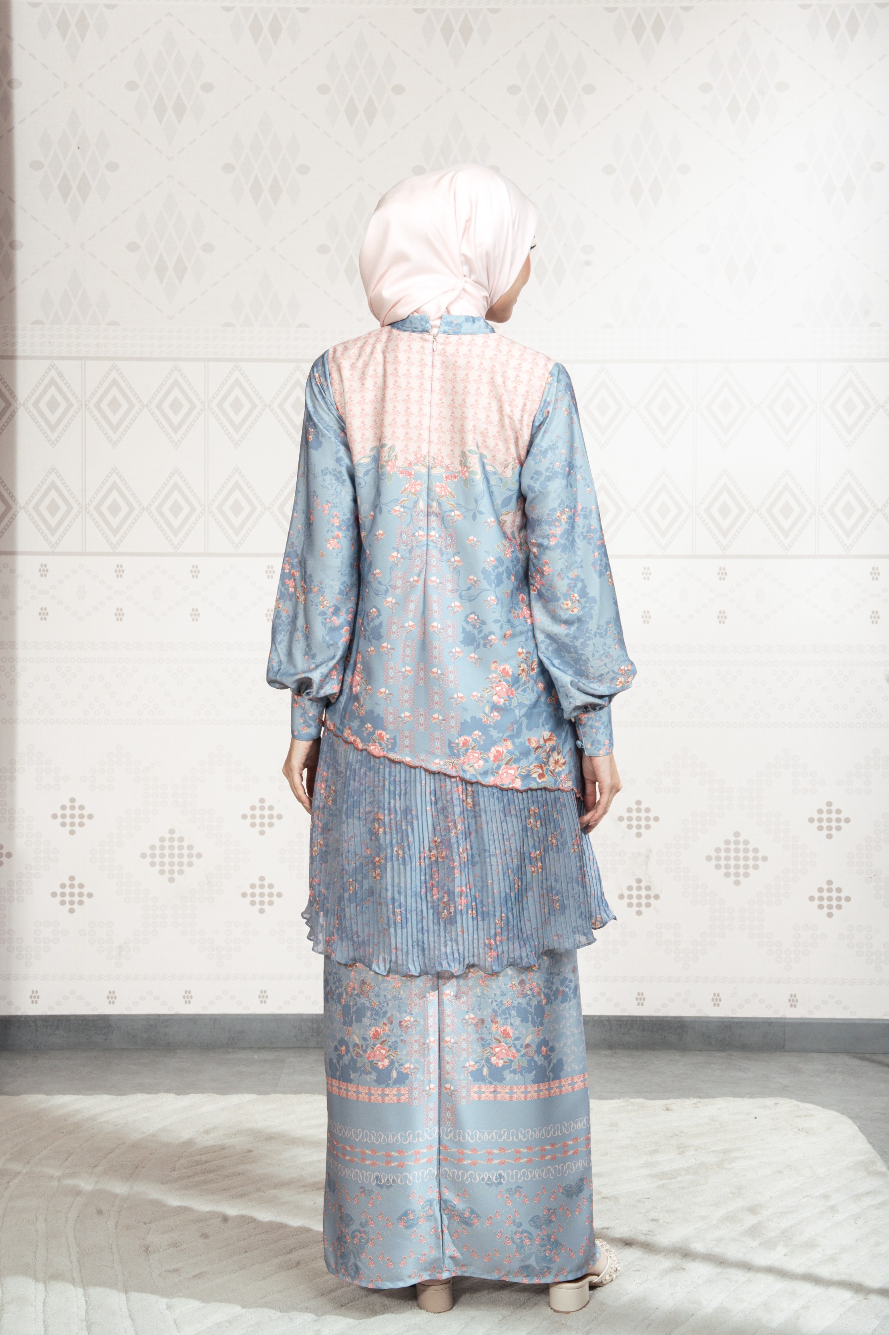 Sylviora Kurung in Lagoon Blue