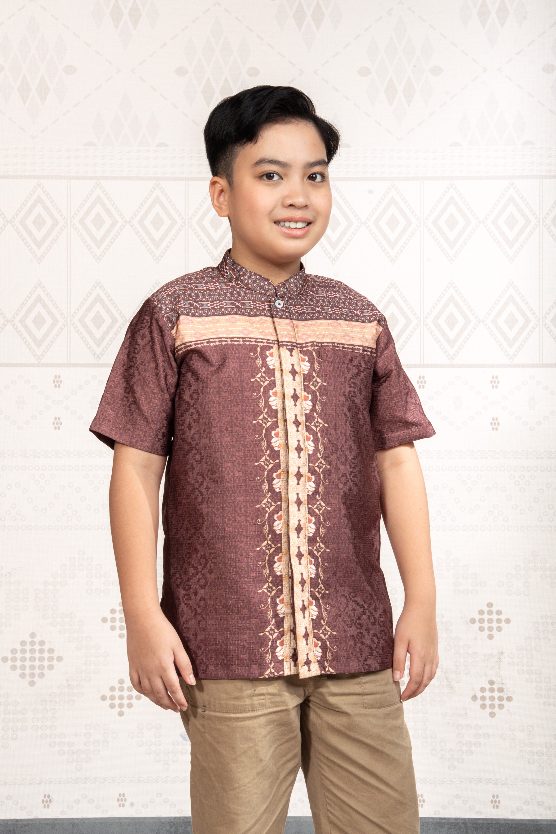 Sylviora Koko Anak in Mahogany