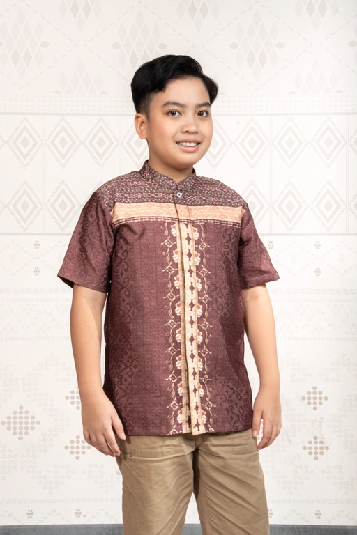 Image of Sylviora Koko Anak in Mahogany