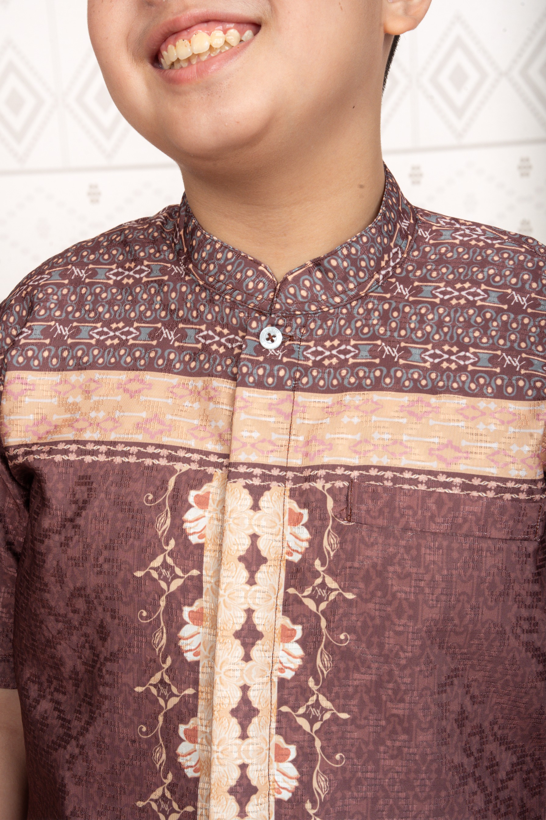 Sylviora Koko Anak in Mahogany