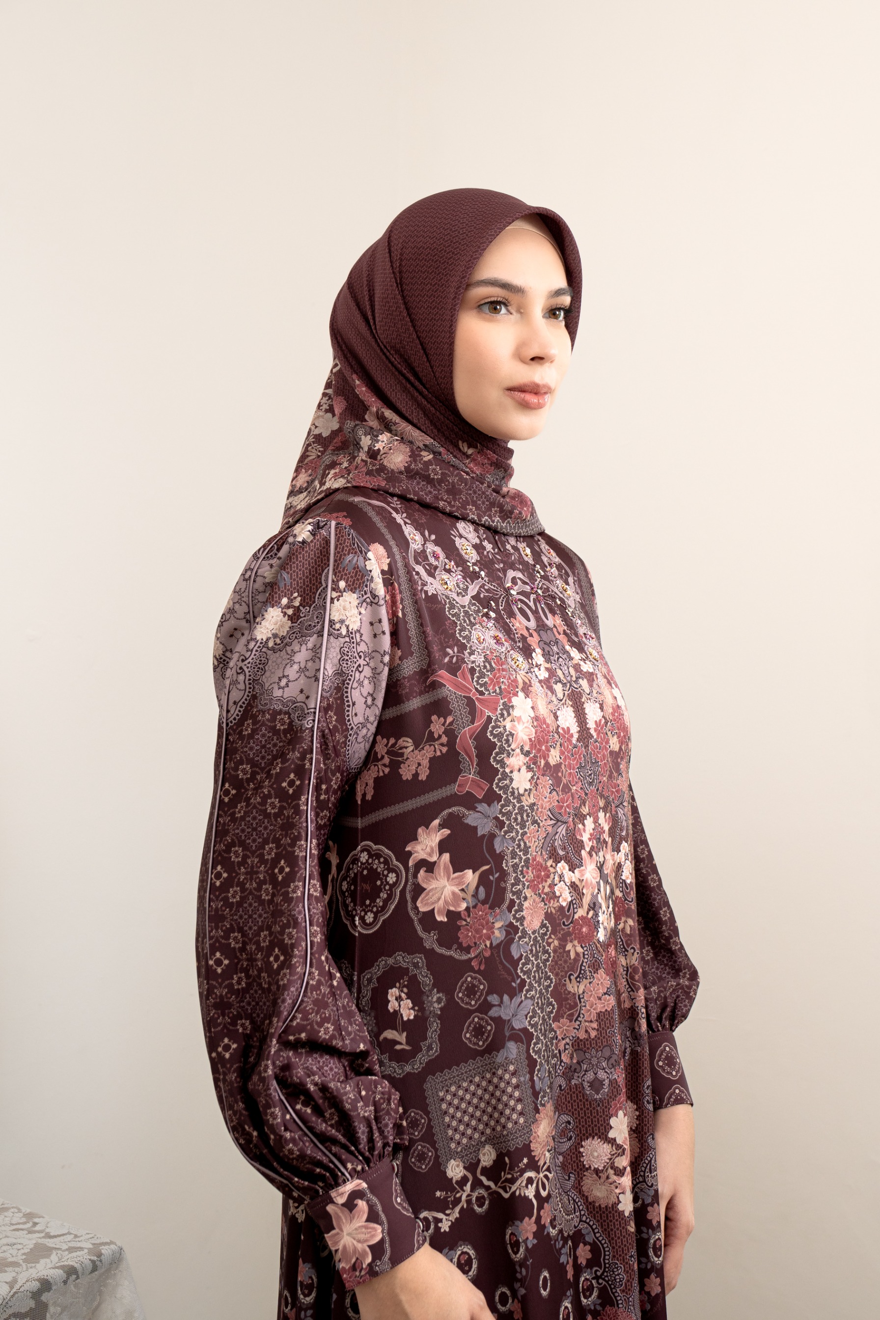 PO Omah Nenek Scarf in Vintage Burgundy