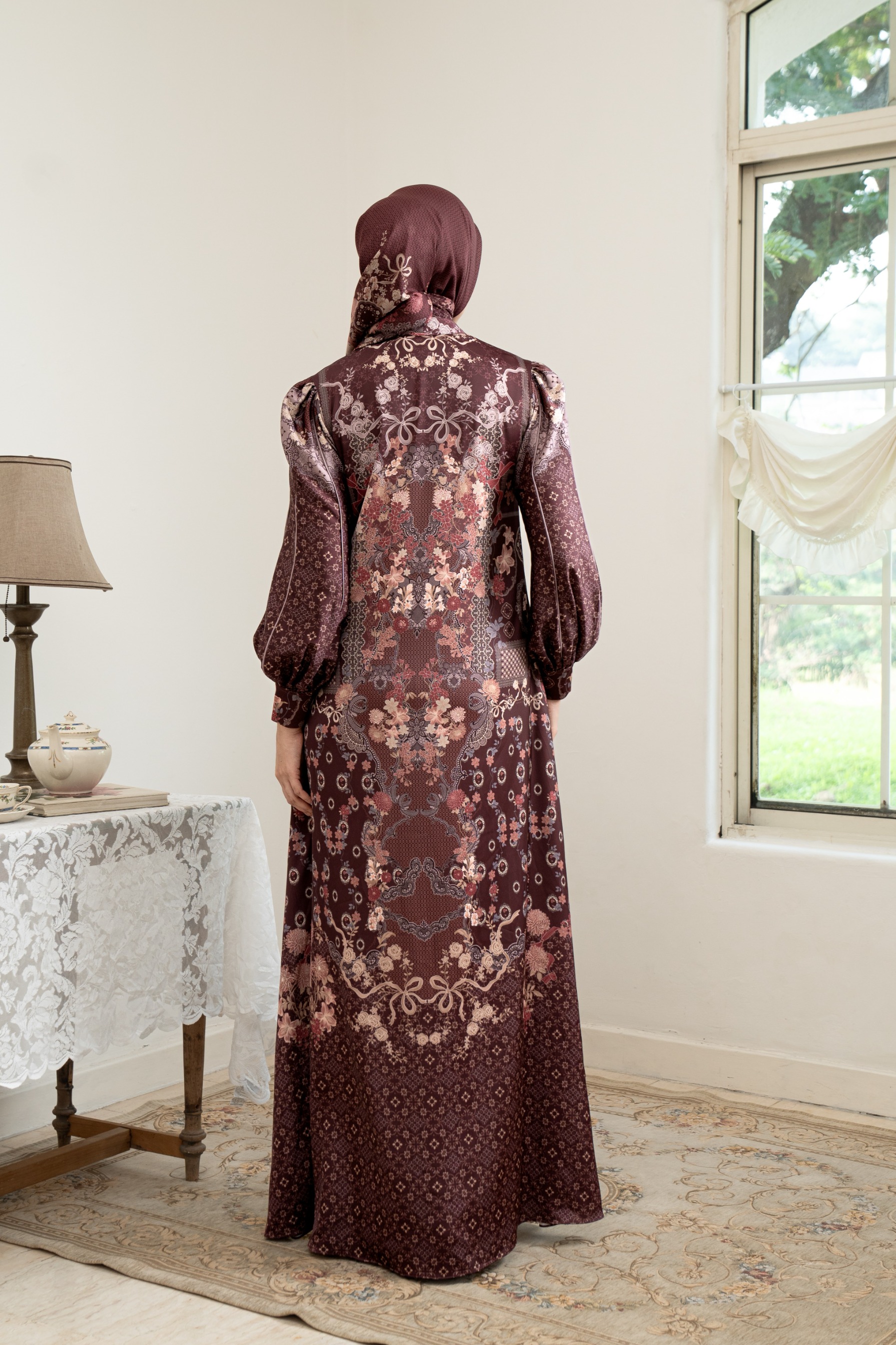 PO Omah Nenek Dress in Vintage Burgundy