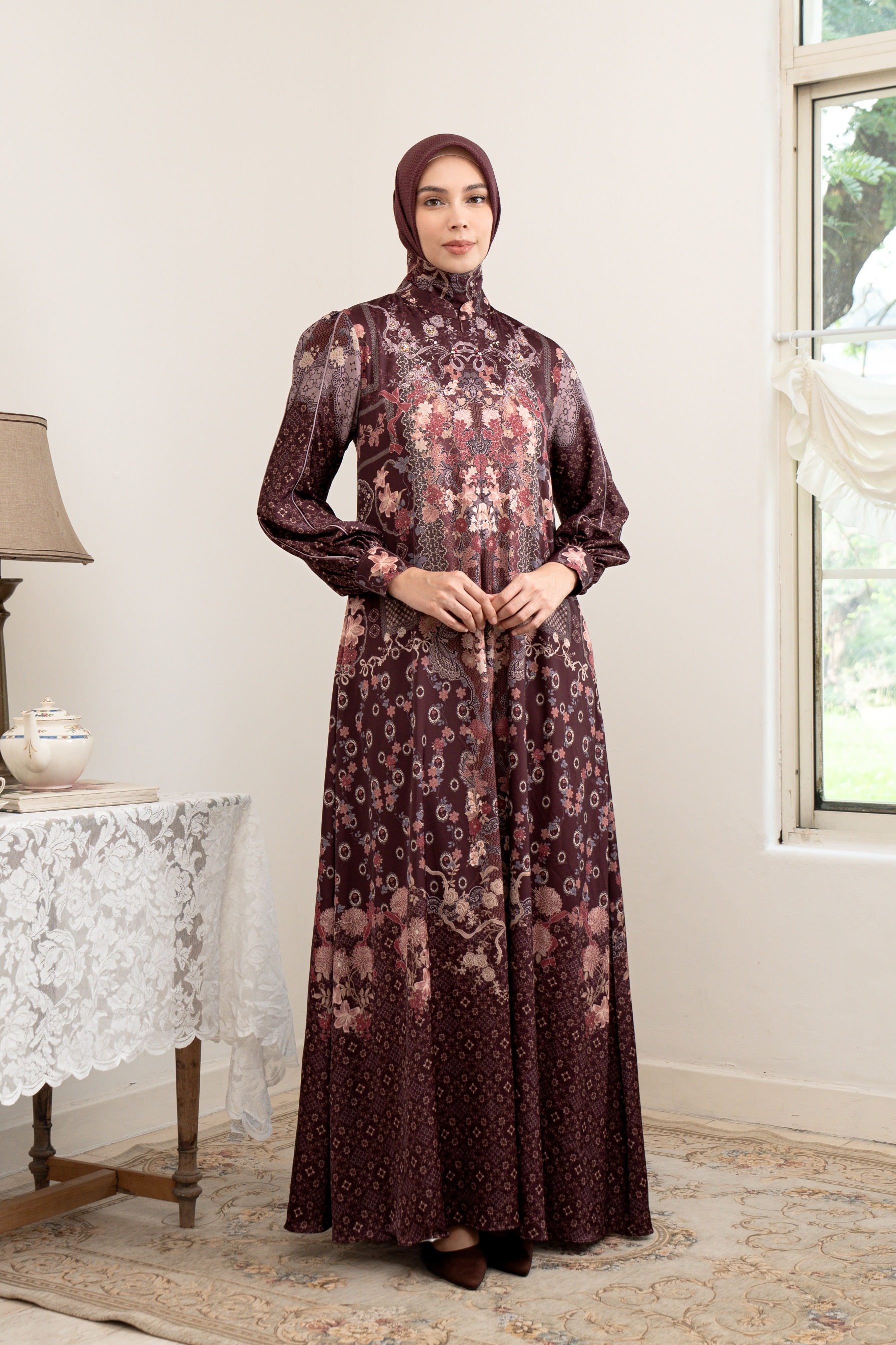 PO Omah Nenek Dress in Vintage Burgundy