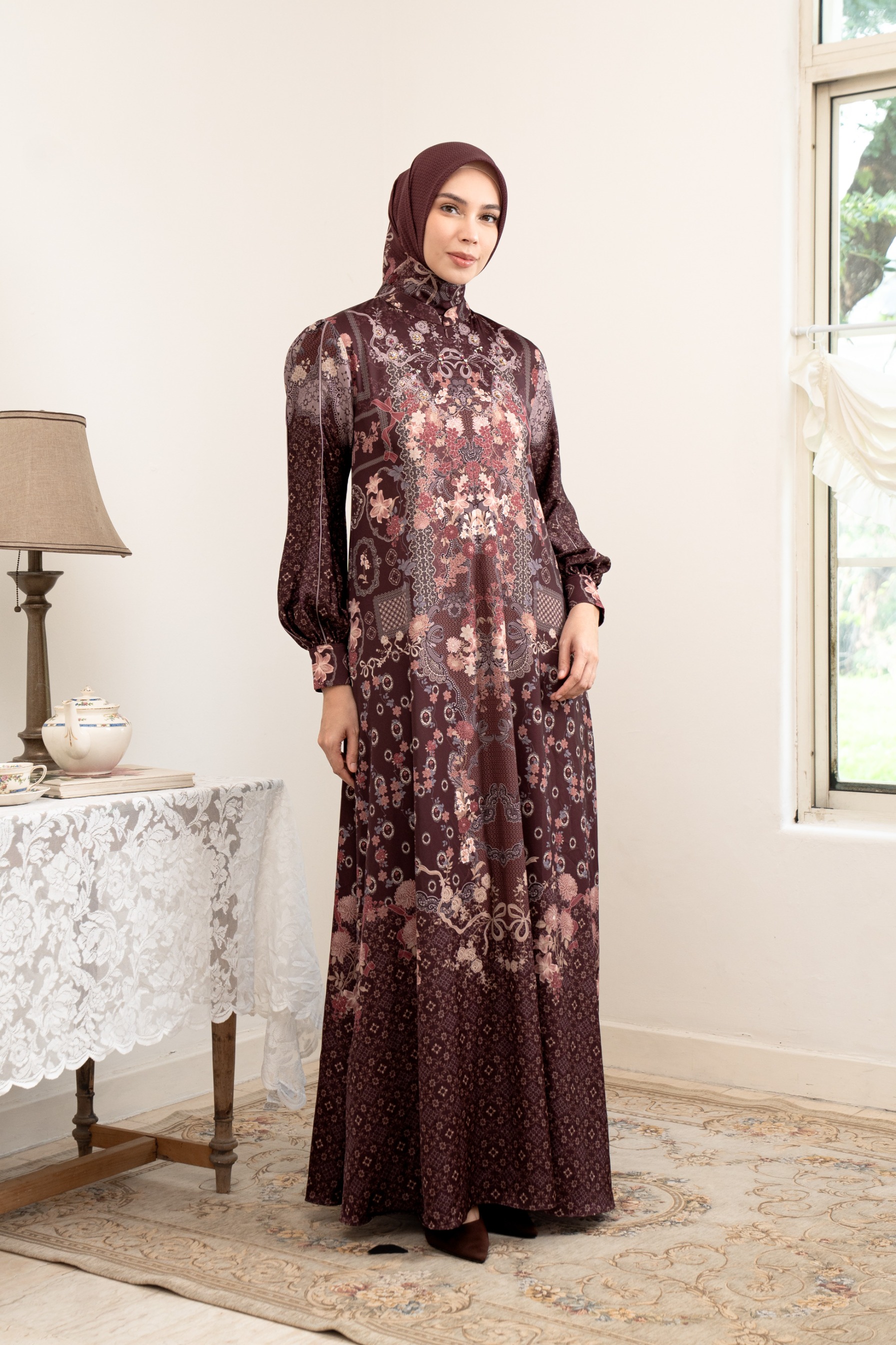 PO Omah Nenek Dress in Vintage Burgundy