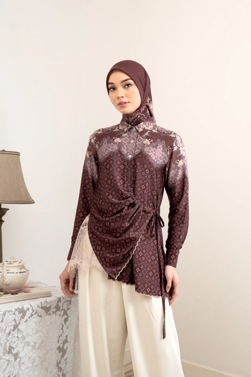 PO Omah Nenek Blouse in Vintage Burgundy