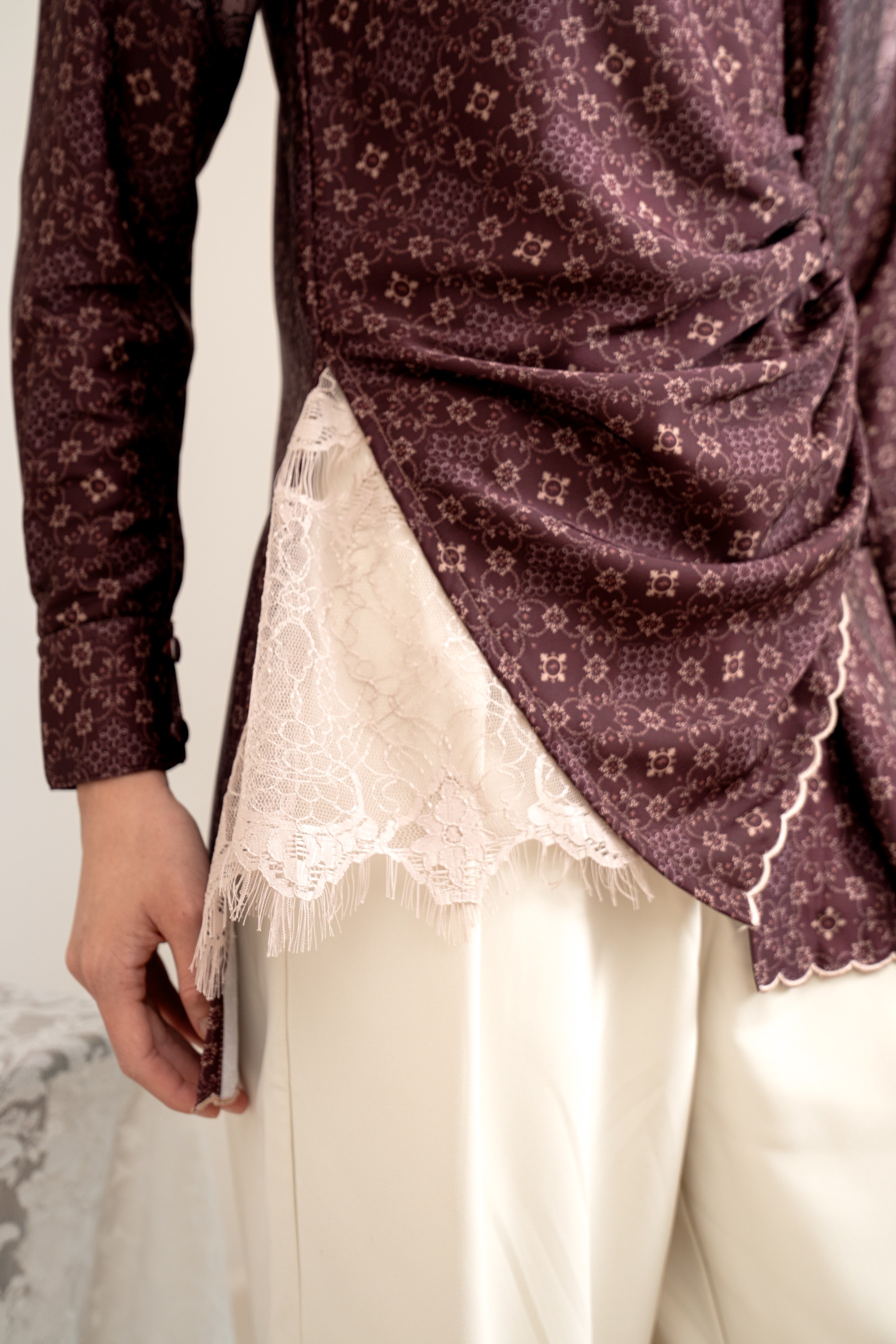 PO Omah Nenek Blouse in Vintage Burgundy