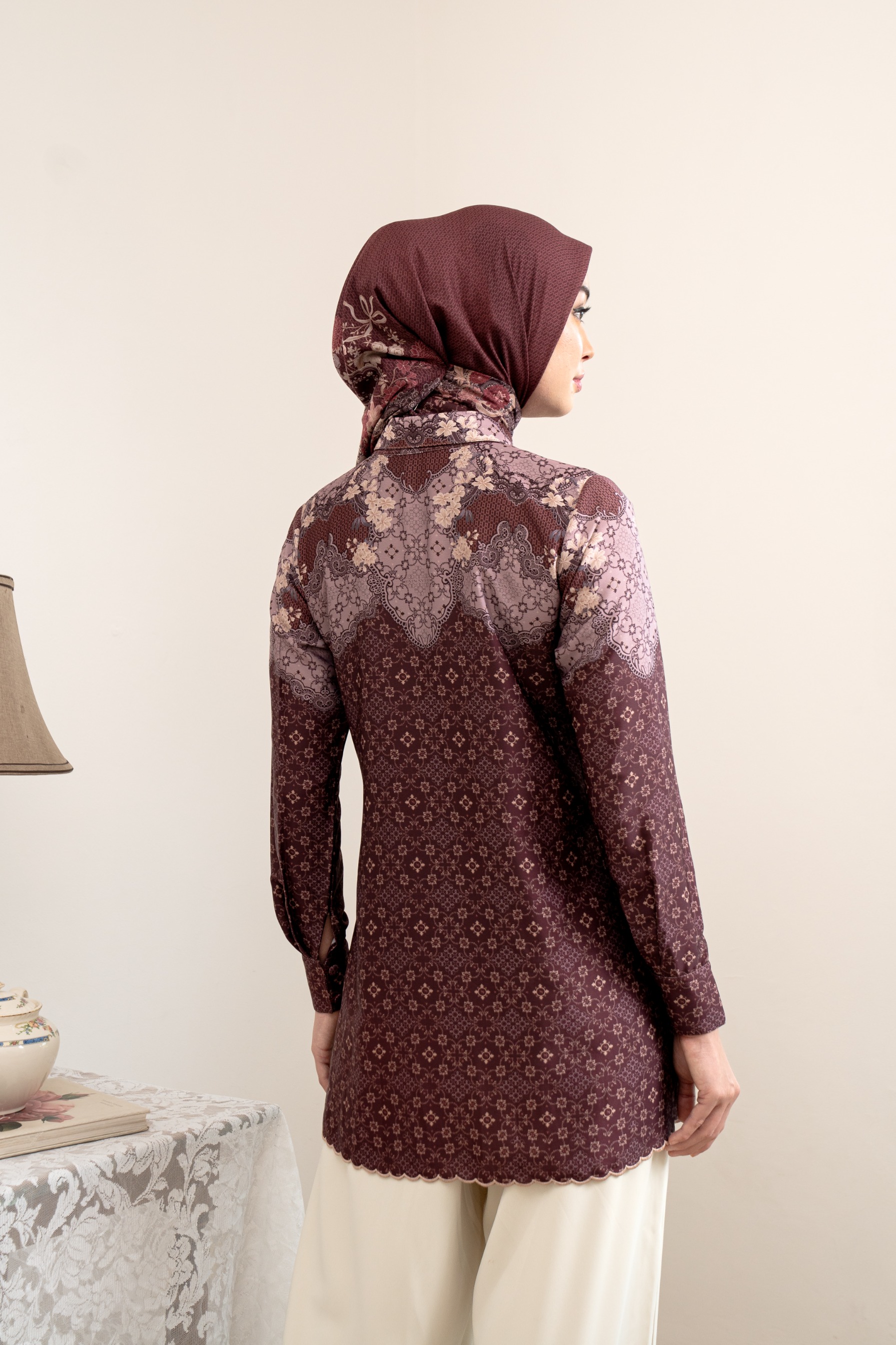 PO Omah Nenek Blouse in Vintage Burgundy