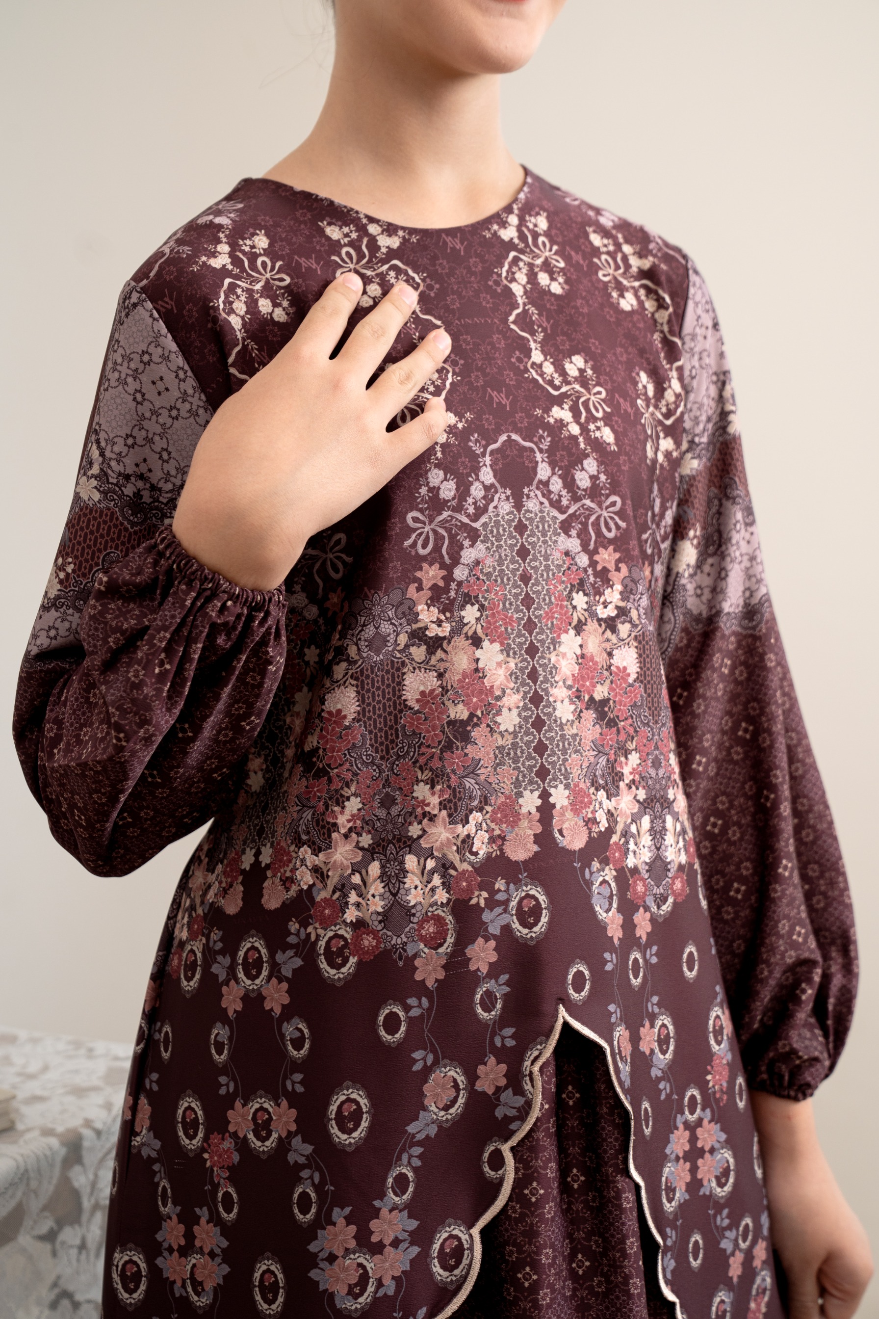 PO Omah Nenek Kurung Anak in Vintage Burgundy