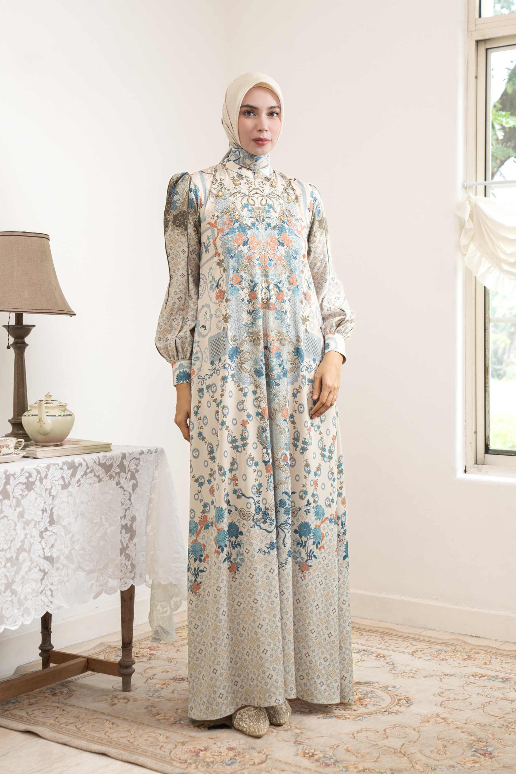 PO Omah Nenek Dress in Ivory Garden